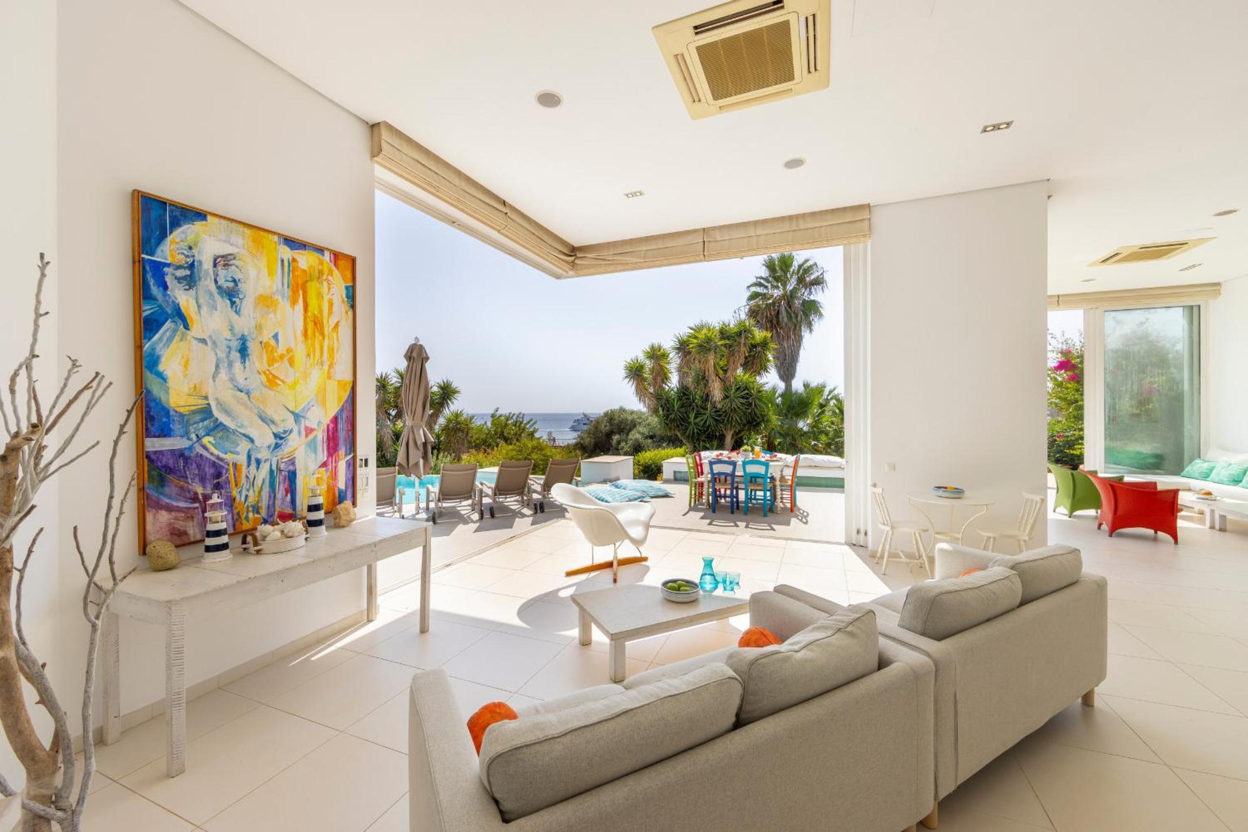 Protaras Seafront Villa AleMar