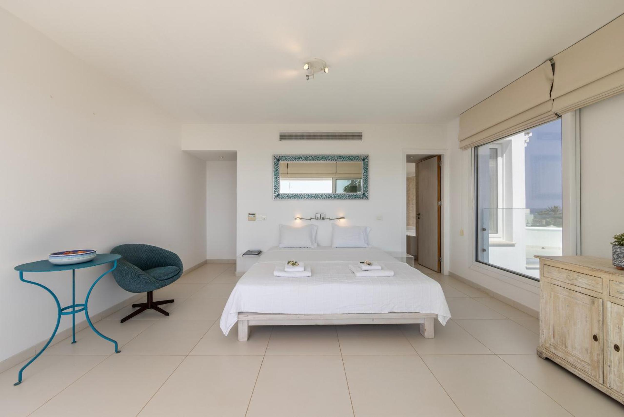Protaras Seafront Villa AleMar