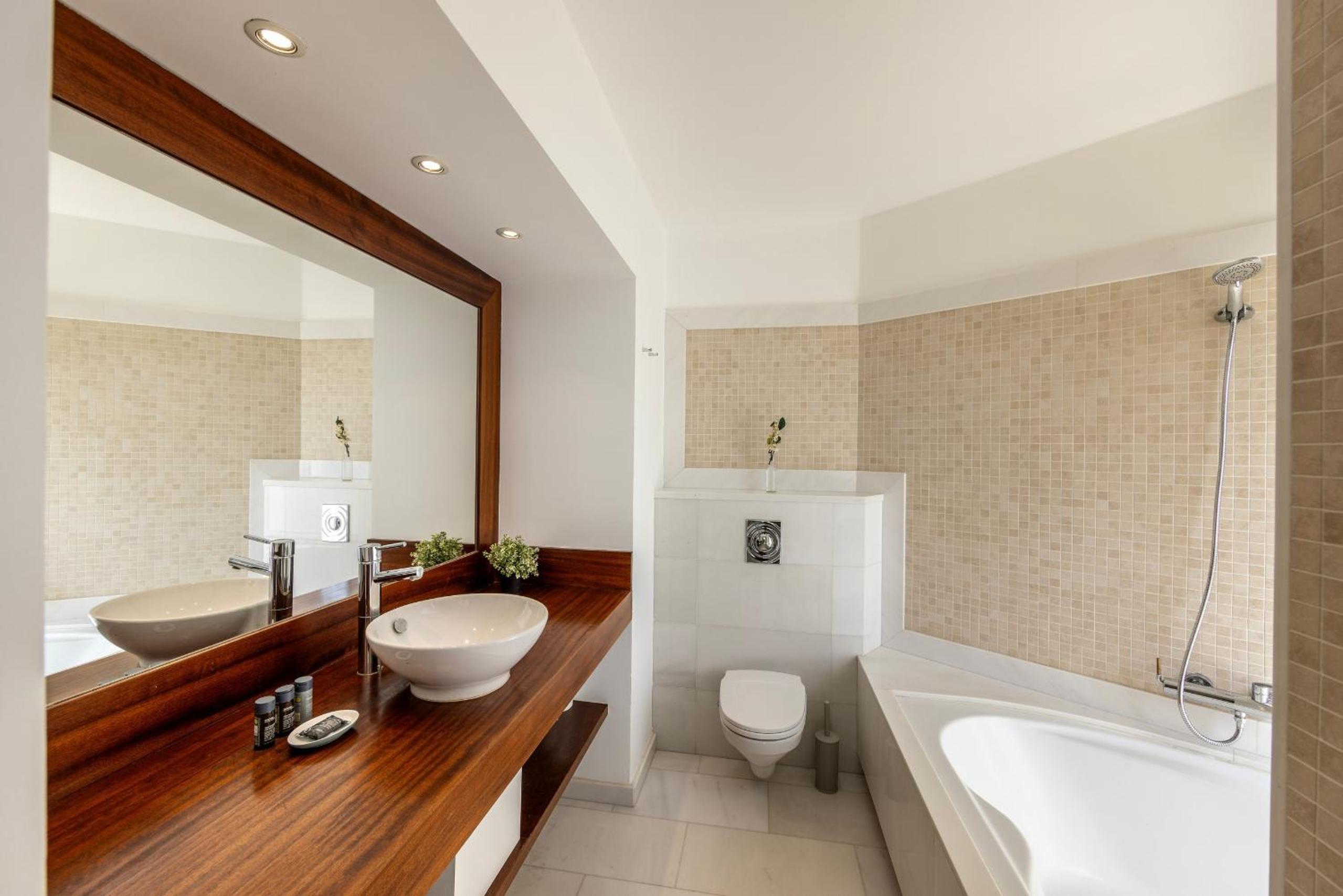 Protaras Seafront Villa AleMar