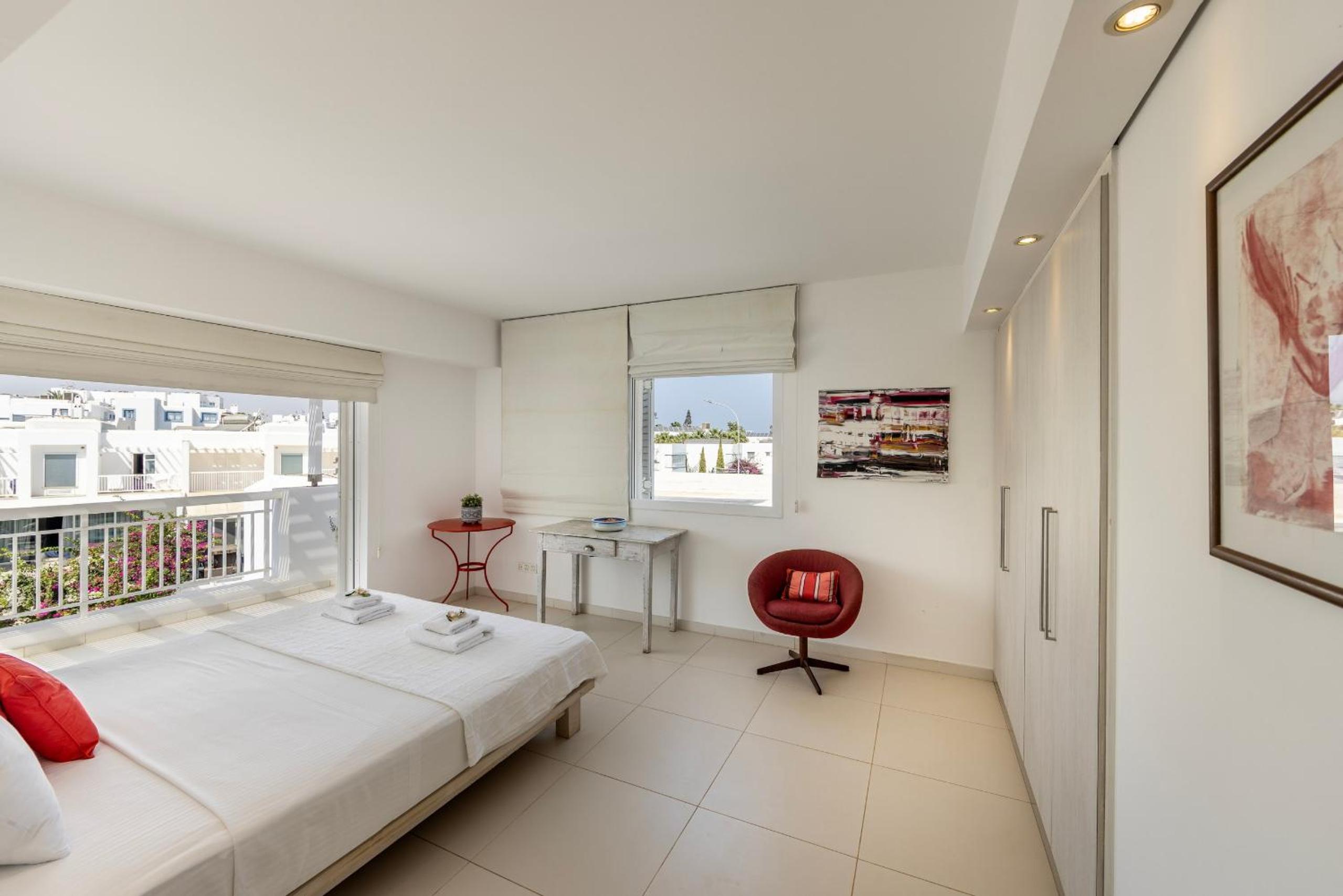 Protaras Seafront Villa AleMar