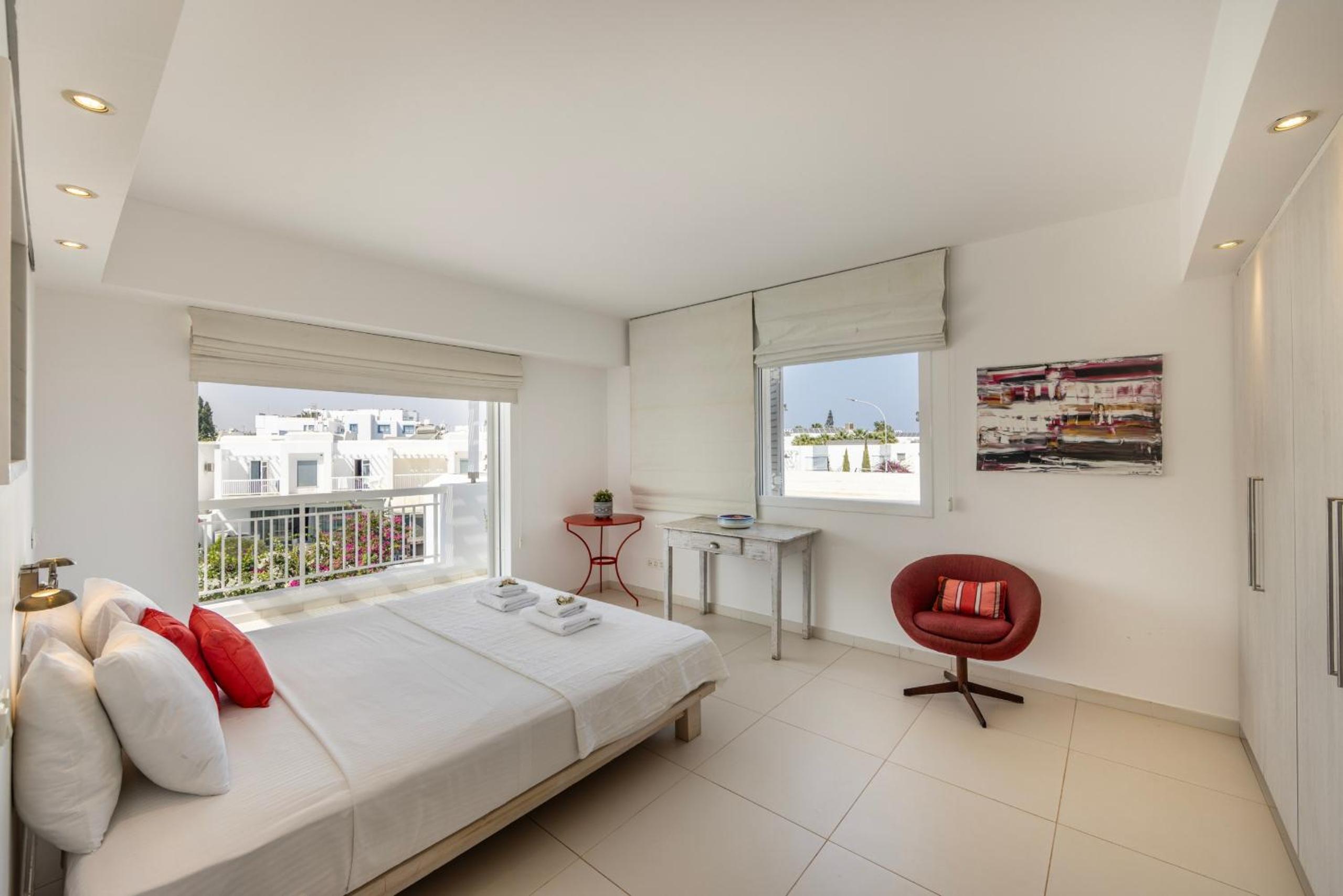 Protaras Seafront Villa AleMar
