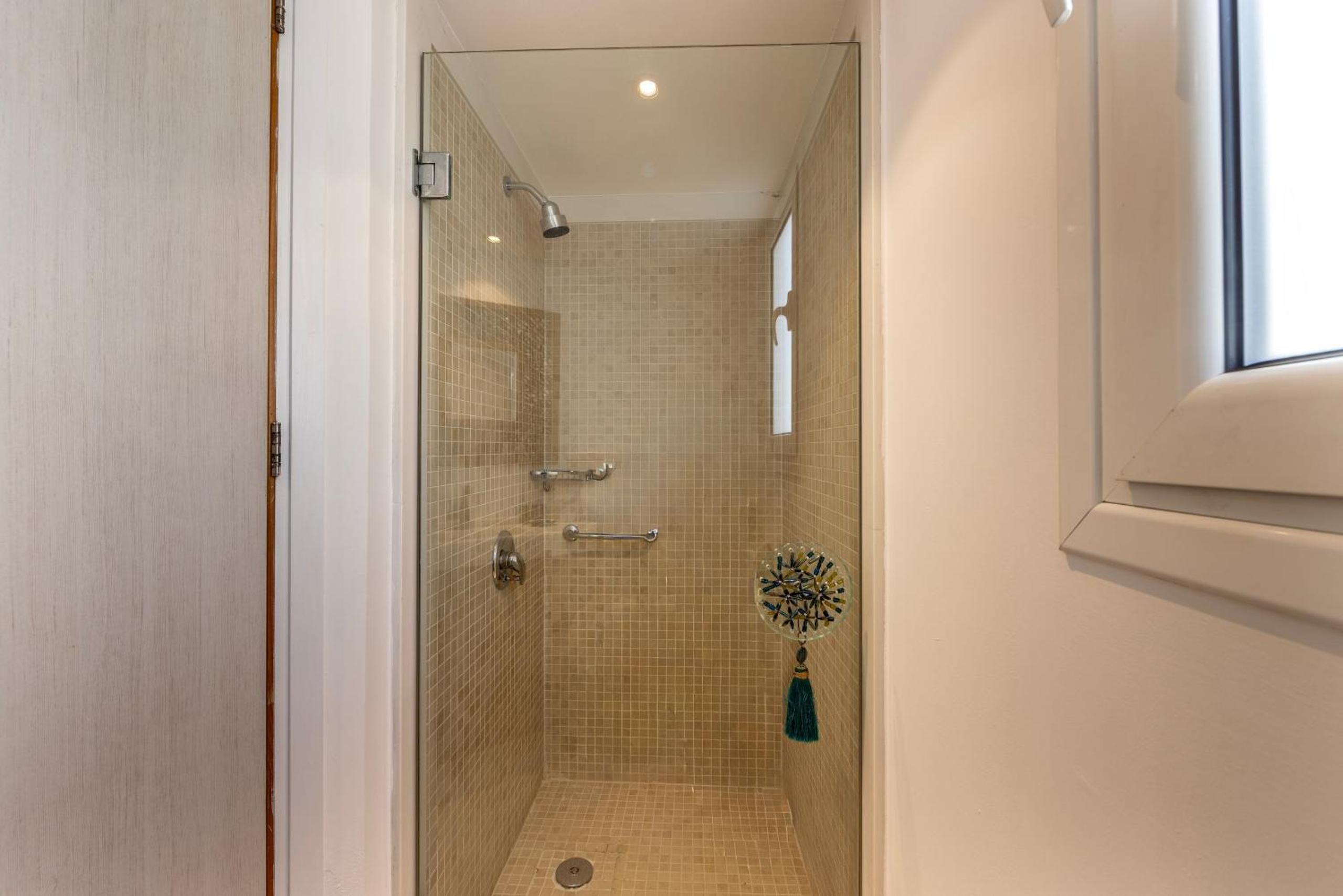 Protaras Seafront Villa AleMar