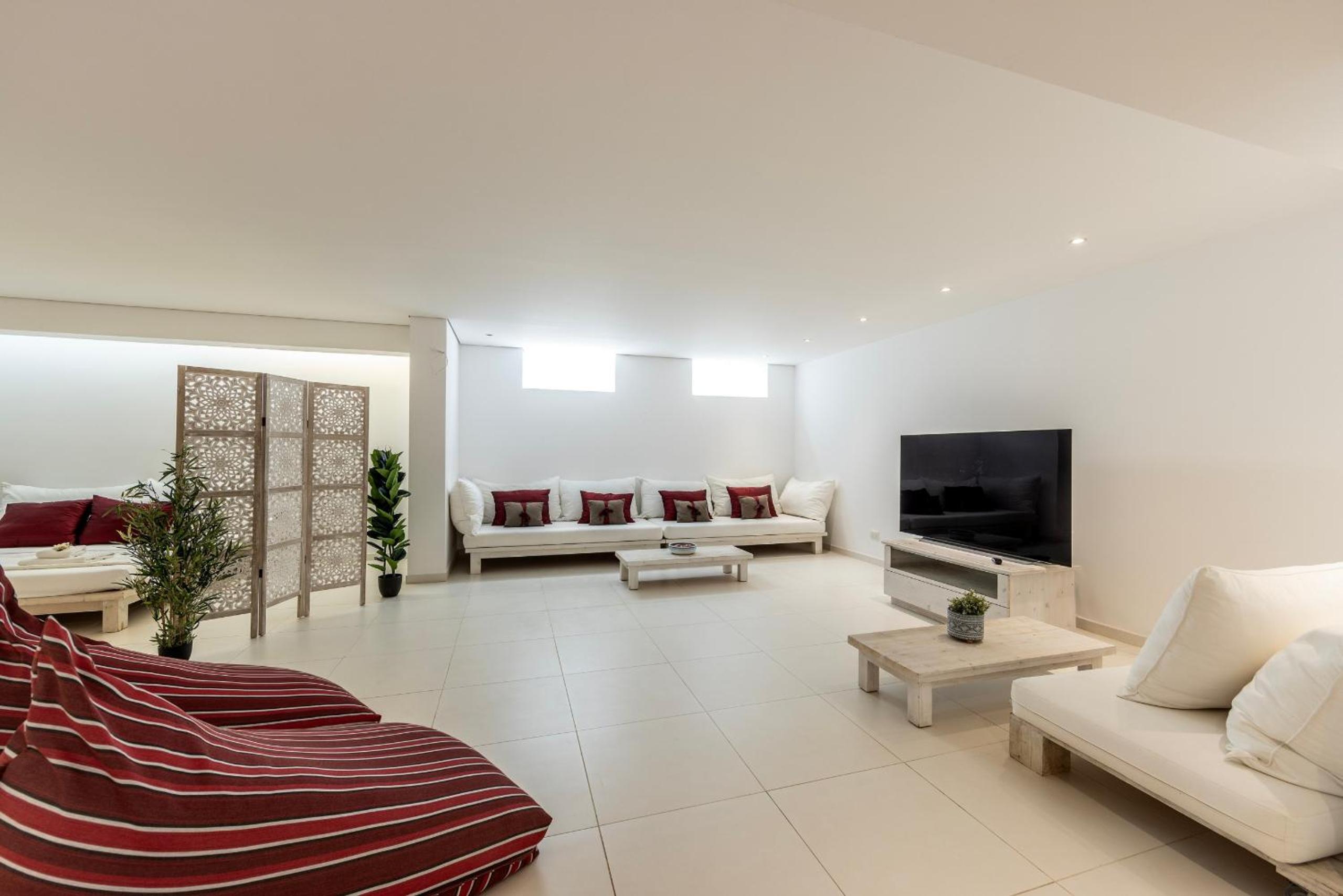 Protaras Seafront Villa AleMar