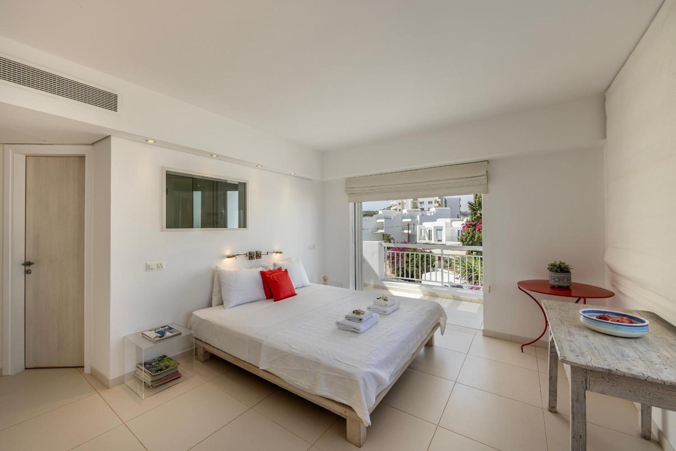 Protaras Seafront Villa AleMar