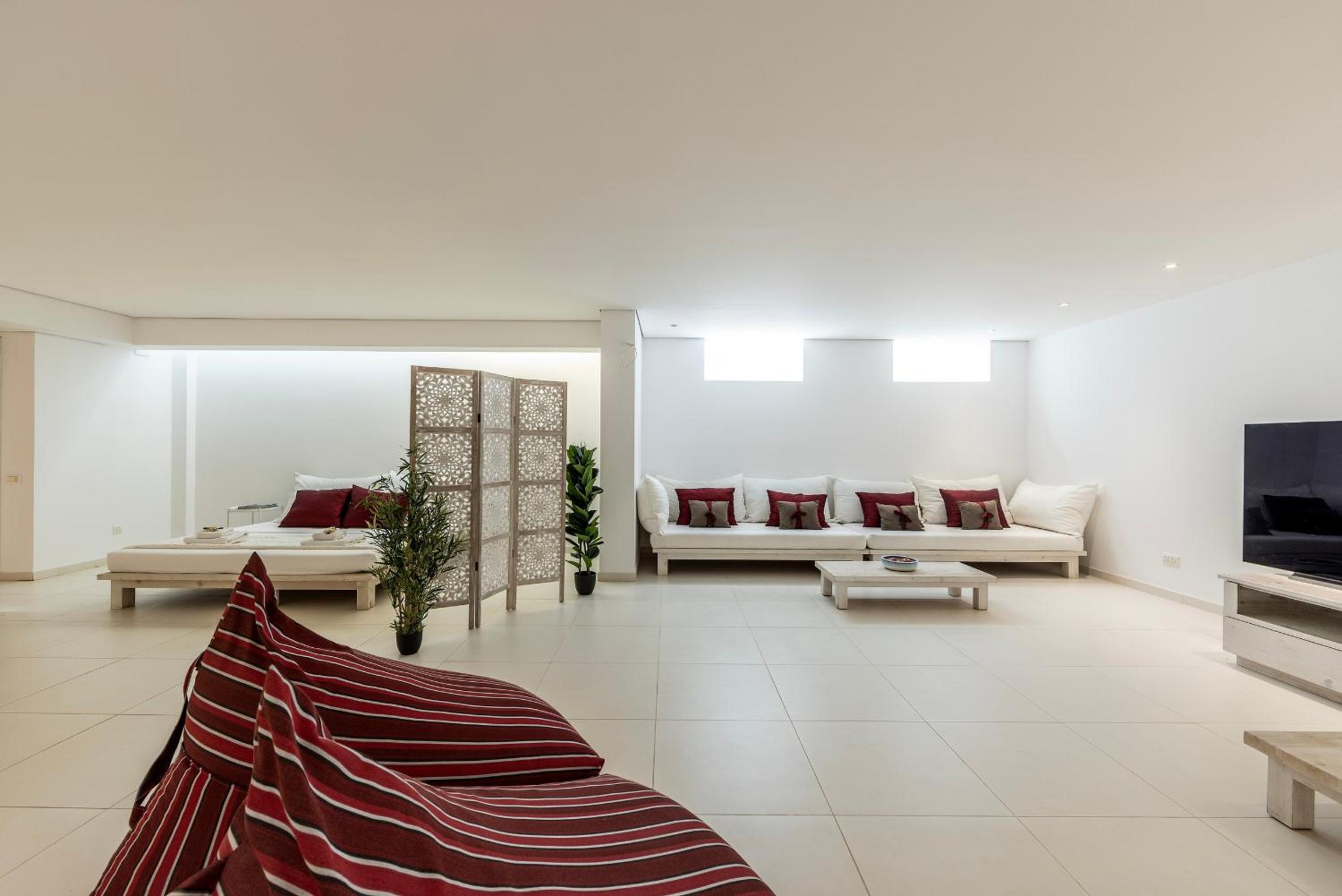 Protaras Seafront Villa AleMar
