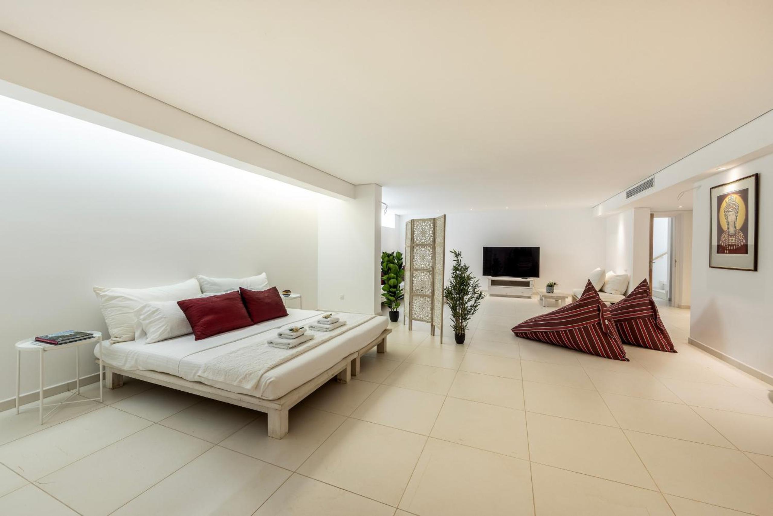 Protaras Seafront Villa AleMar