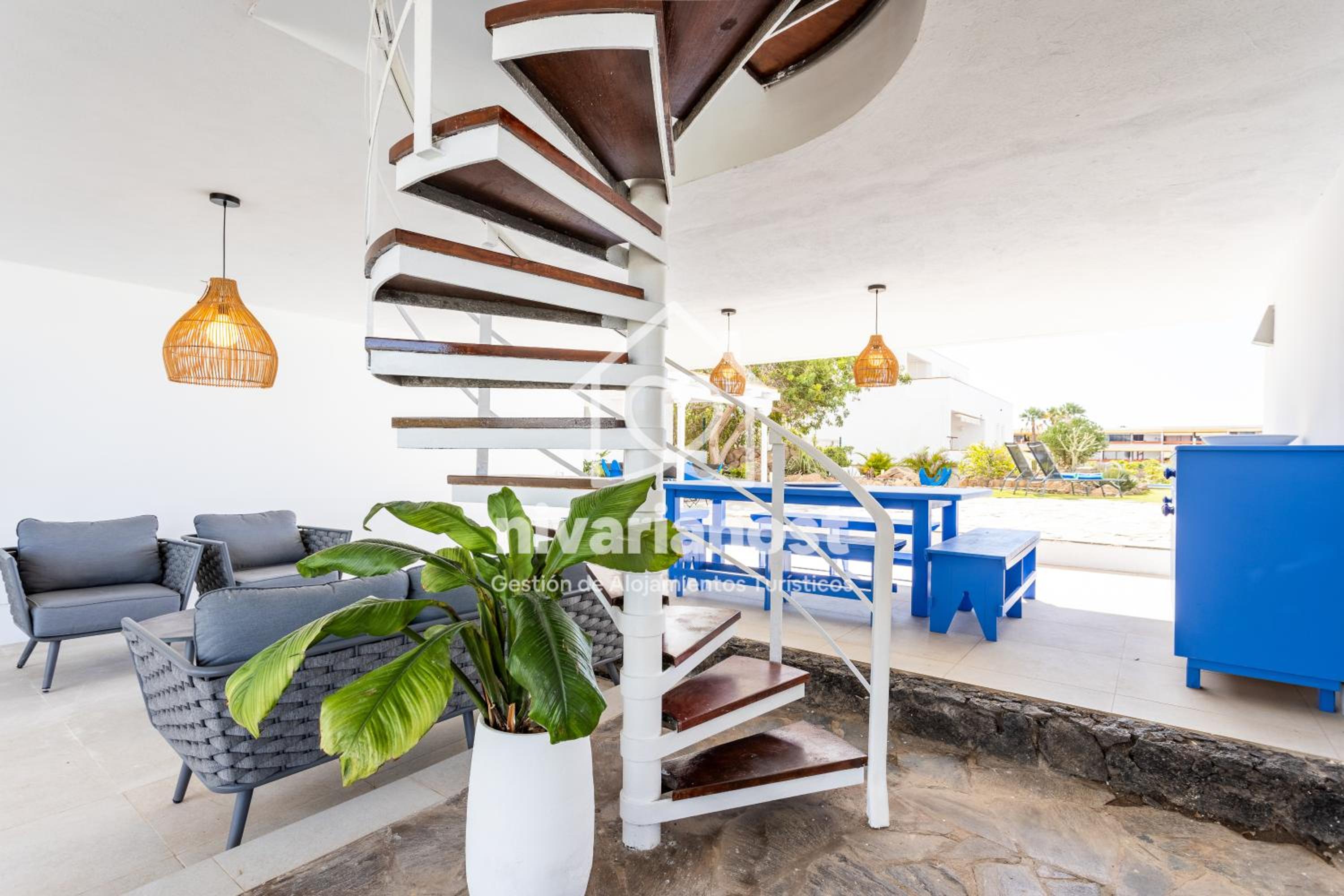Private Pool Villa, Bellavista by Nivariahost