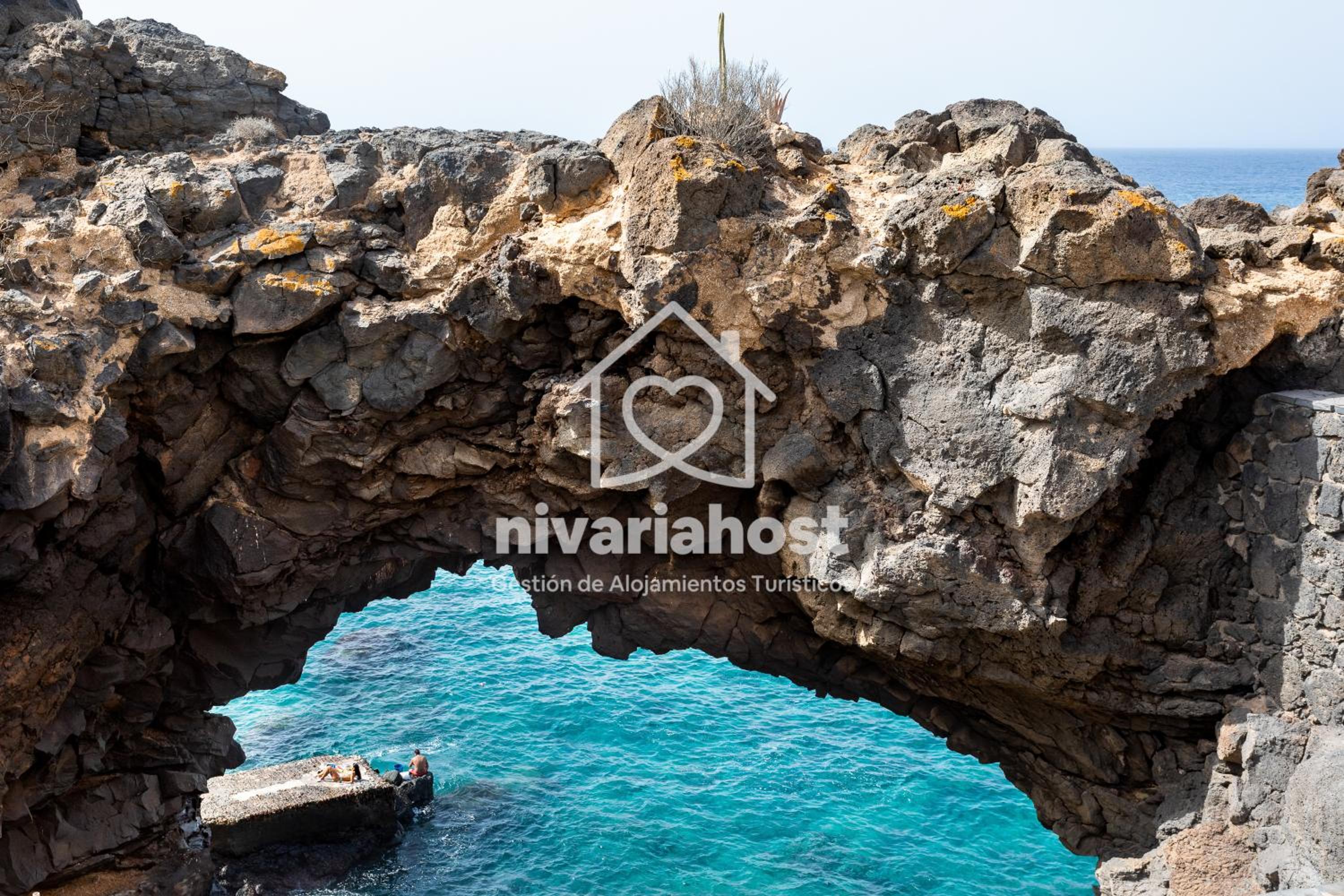 Private Pool Villa, Bellavista by Nivariahost