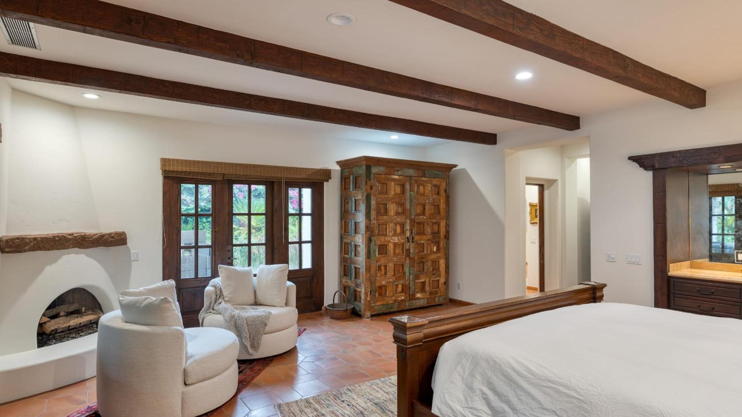 Spanish Hacienda w Pool Spa Game Room Golf Mtn Views Casa de la Roca by AvantStay