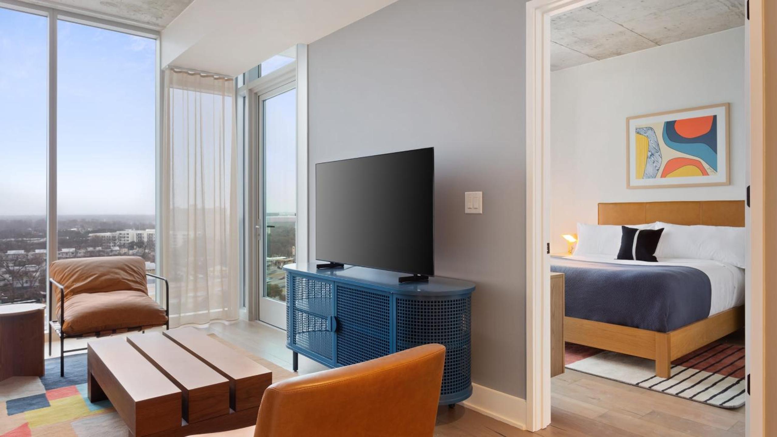 New Austin High Rise Near DT Luxe Amenities Rooftop Pool GymYoga Studio