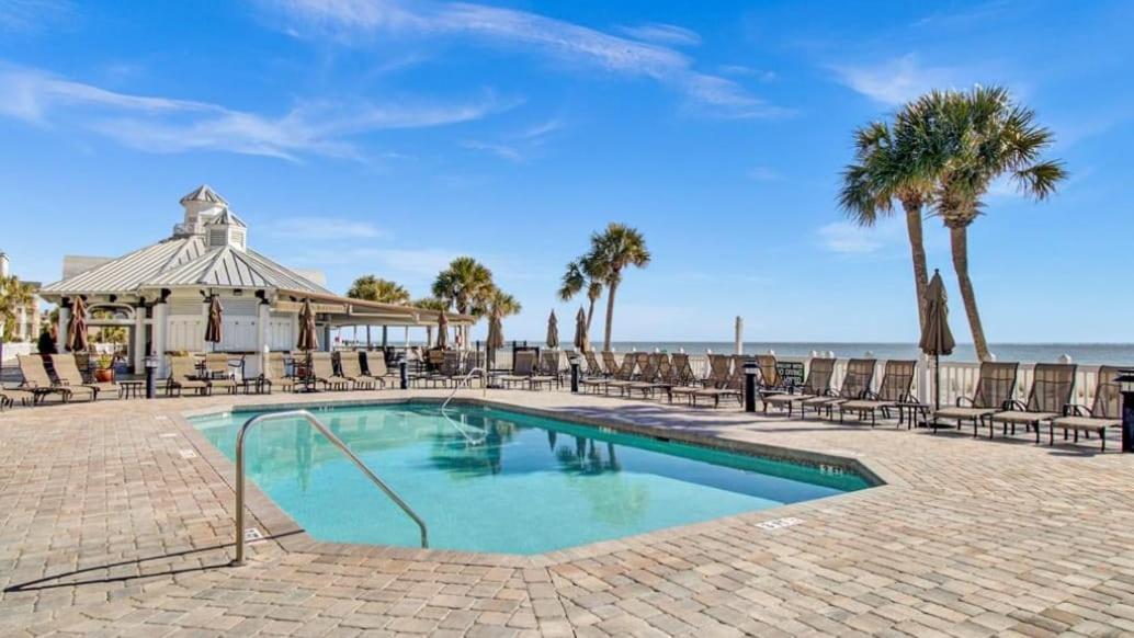 85 Grand Pavilion by AvantStay Walk to the Beach Spacious Porch