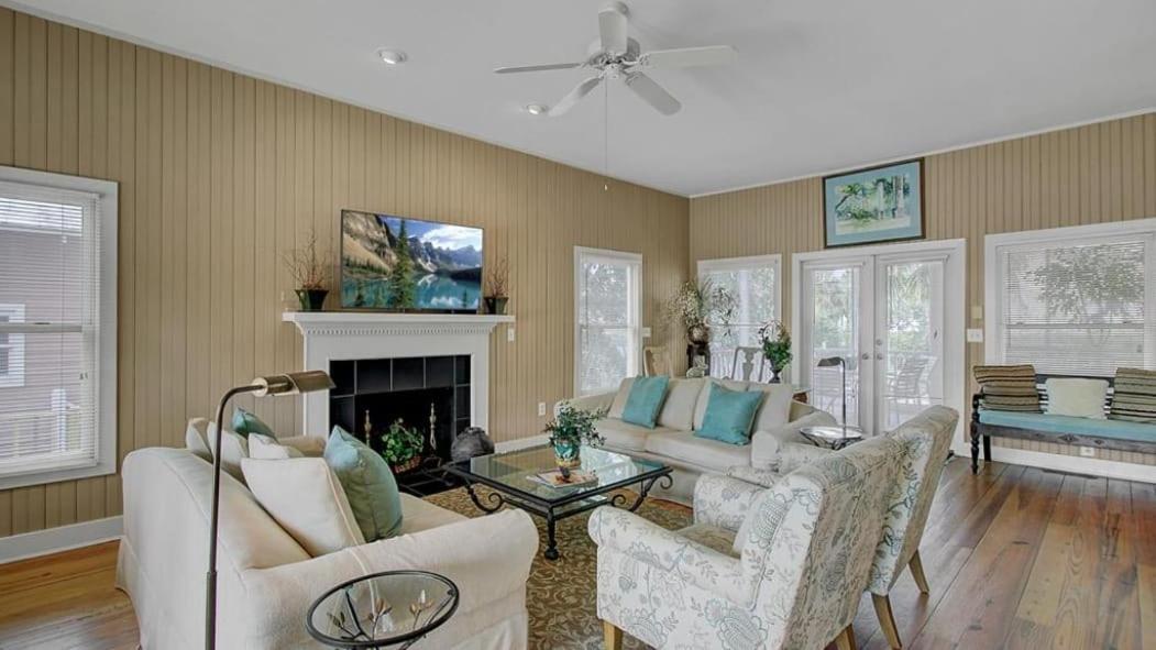 85 Grand Pavilion by AvantStay Walk to the Beach Spacious Porch