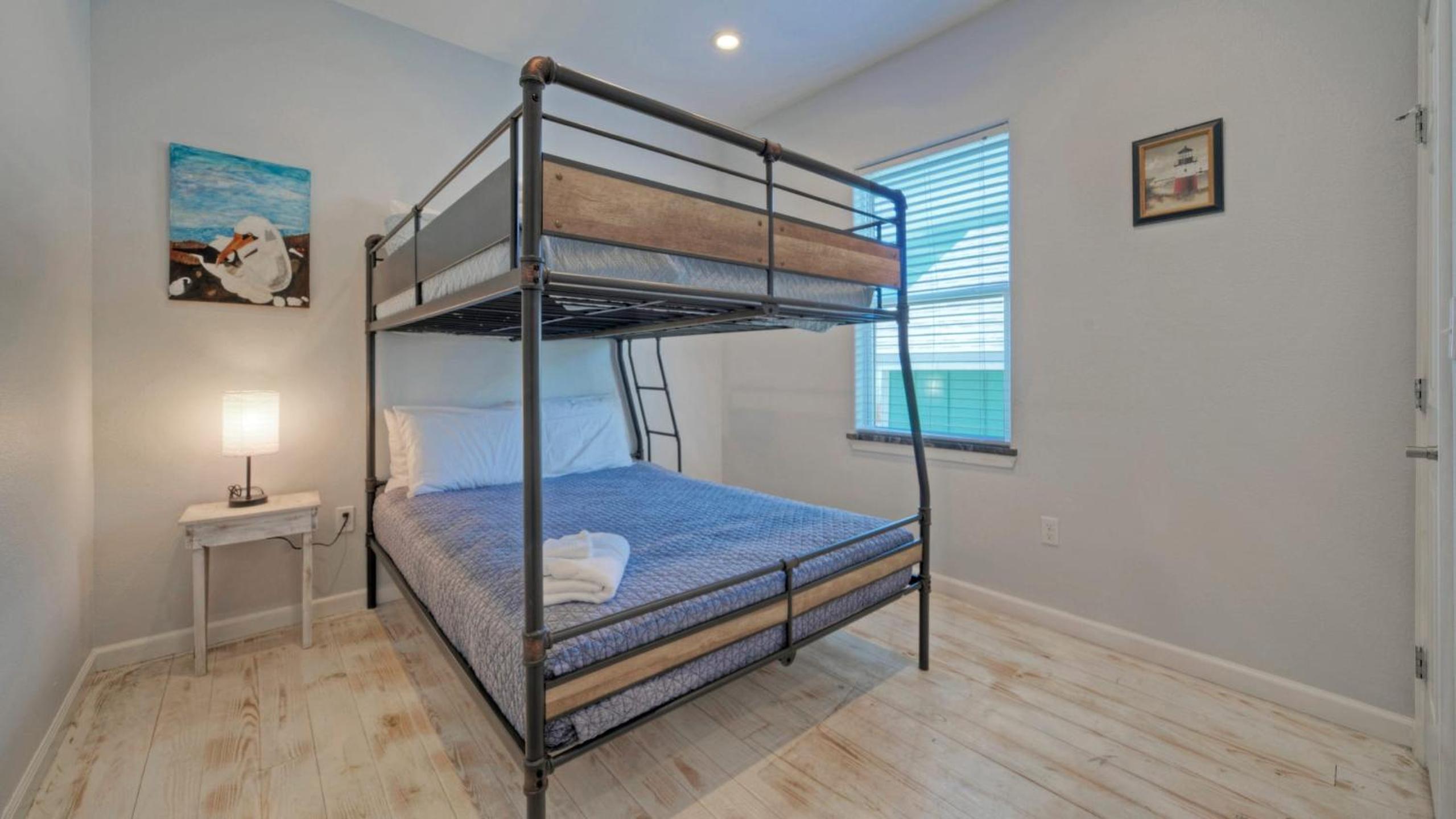 Sleeps 31 2 Homes w Boat Dock Waterfront Pool Laguna Village Getaway
