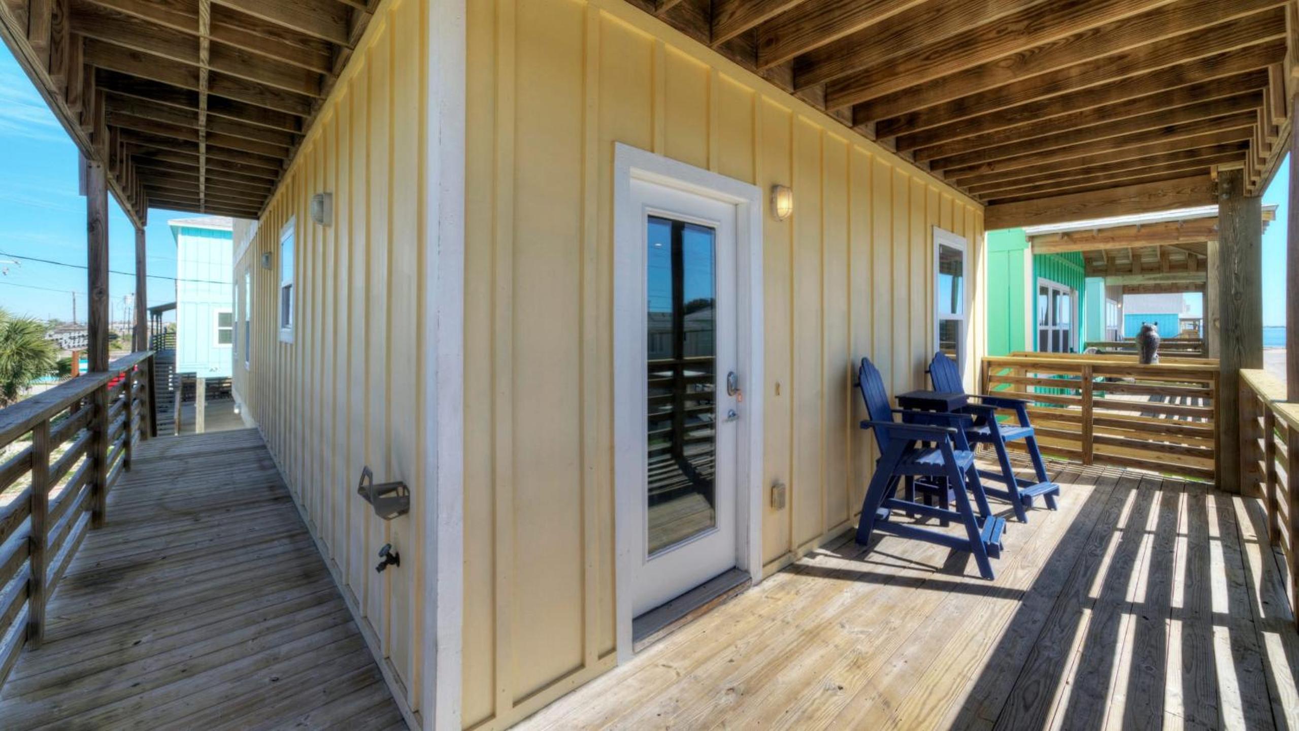 Sleeps 31 2 Homes w Boat Dock Waterfront Pool Laguna Village Getaway