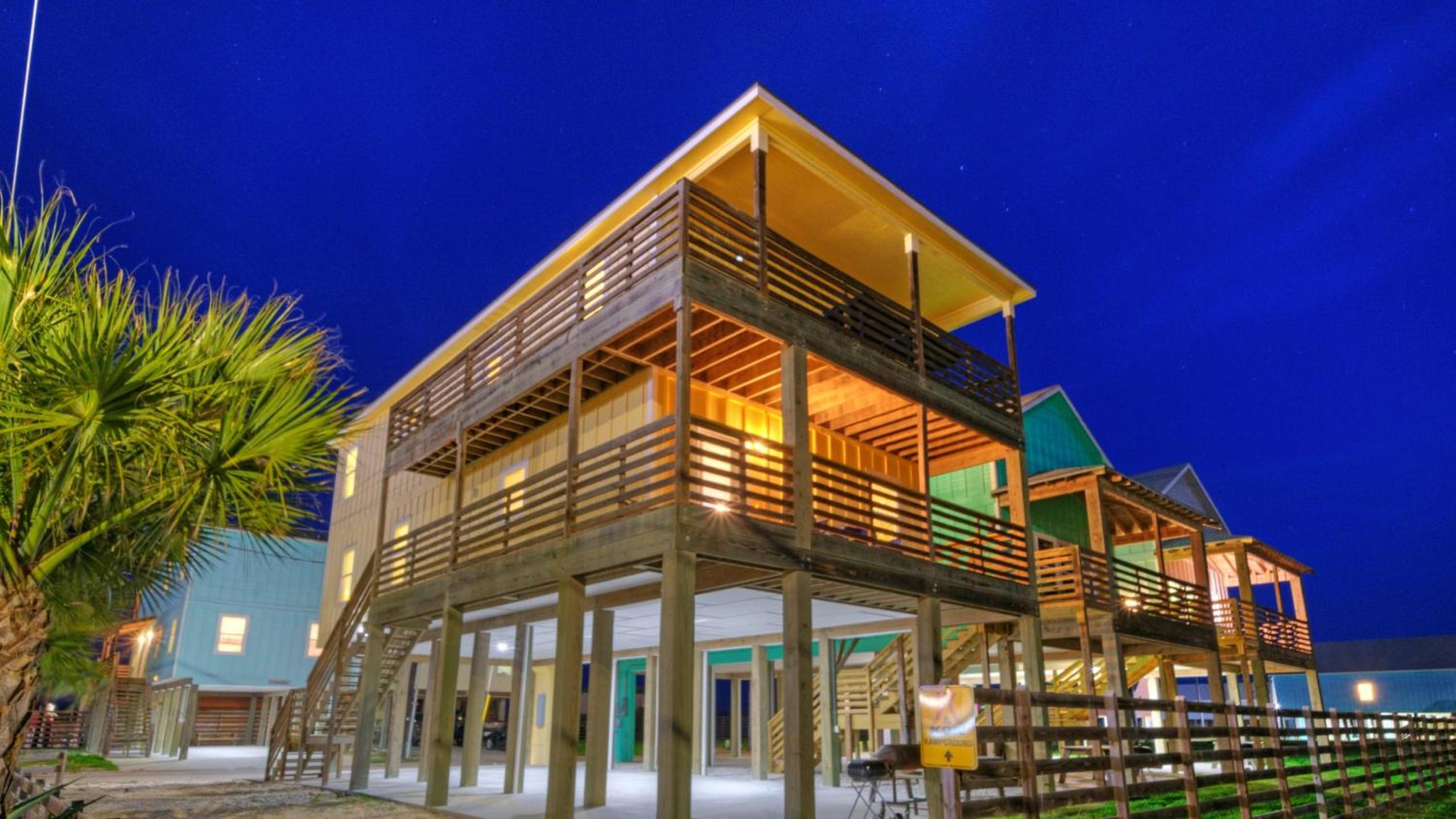 Sleeps 31 2 Homes w Boat Dock Waterfront Pool Laguna Village Getaway