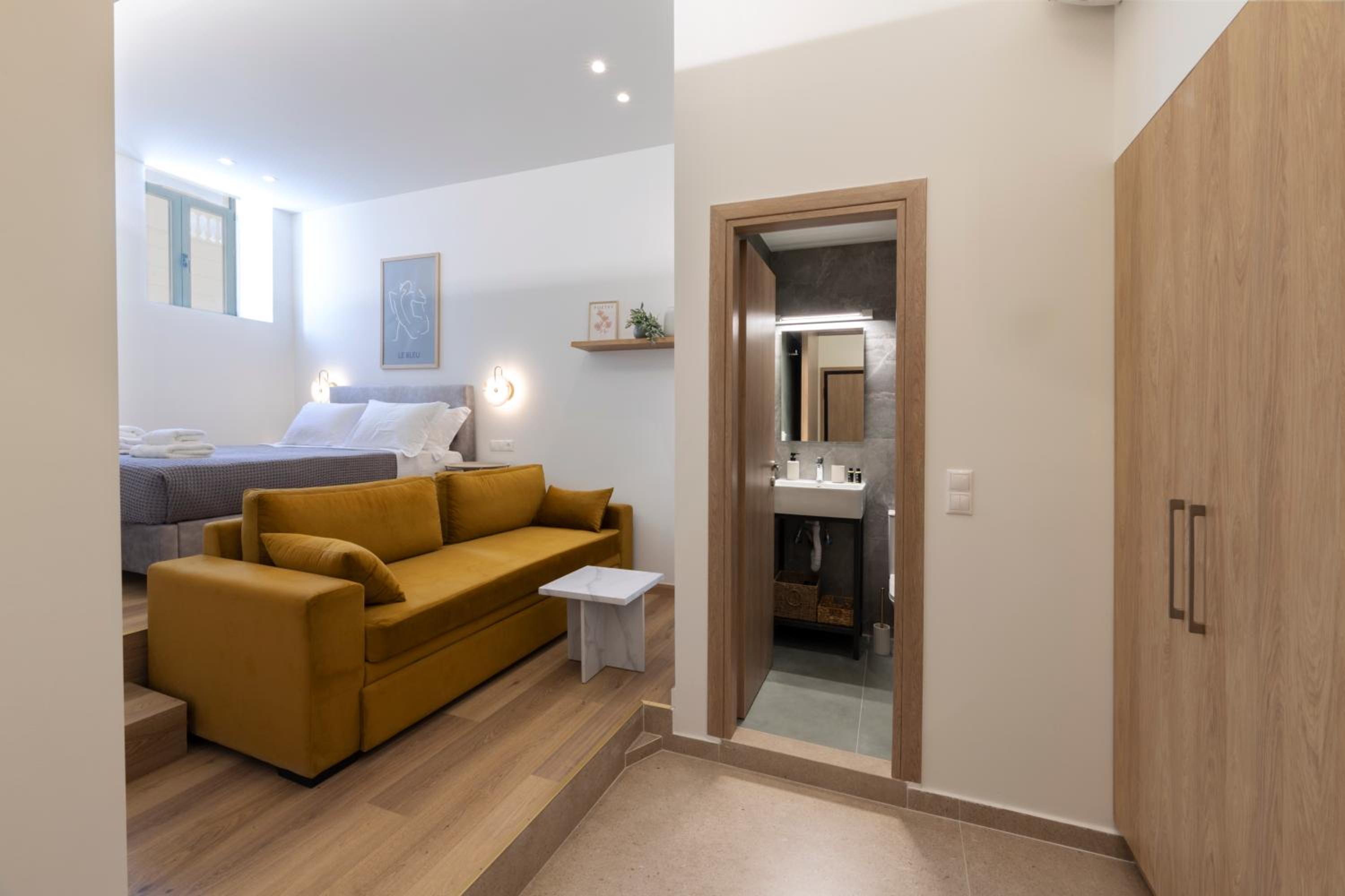 AthenianNest Asomaton Boutique Studio in Psyrri near Acropolis