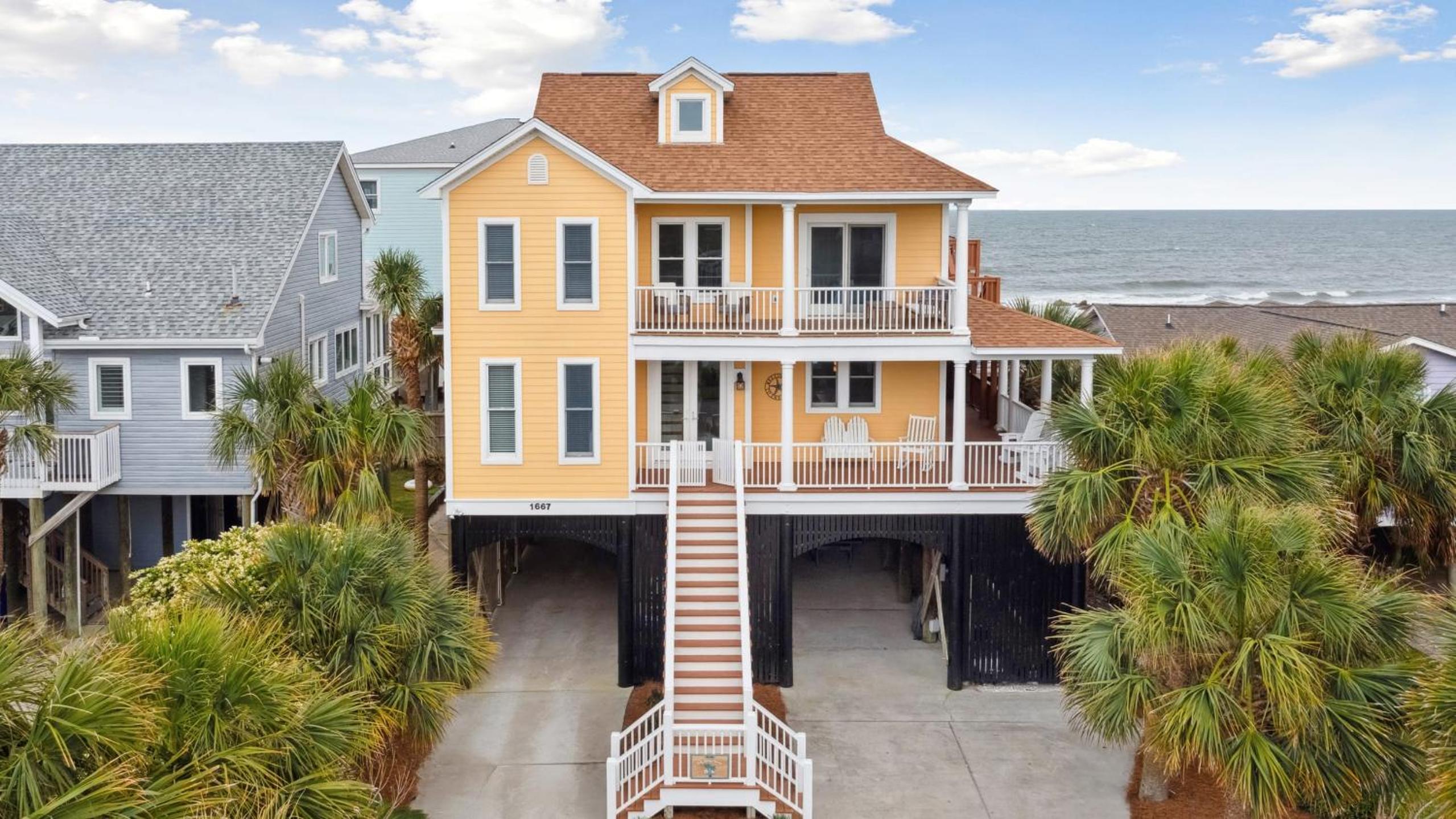 Oceanfront w Pool Panoramic Deck Views 5BDR Folly Ocean Breeze by AvantStay