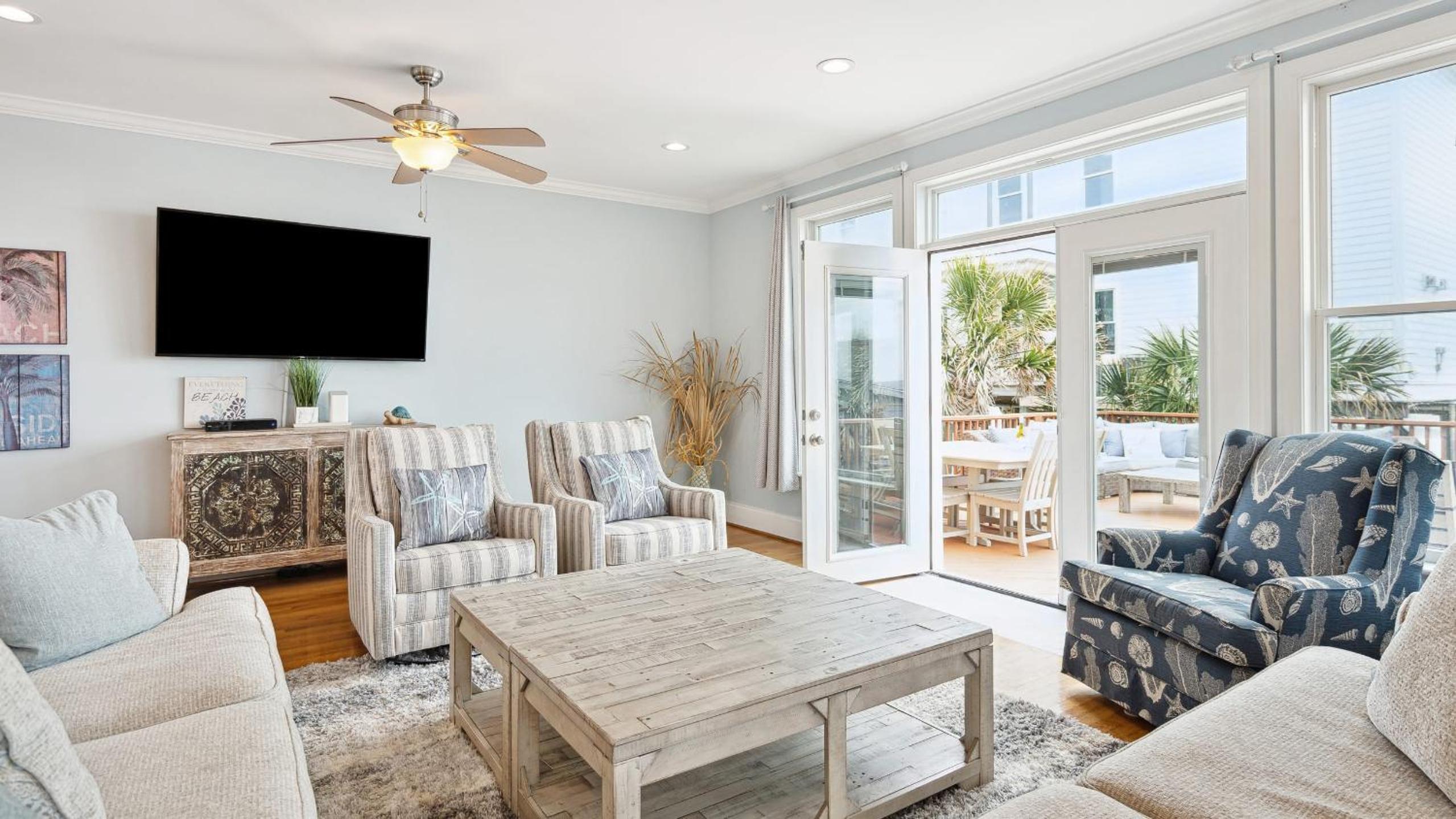 Oceanfront w Pool Panoramic Deck Views 5BDR Folly Ocean Breeze by AvantStay