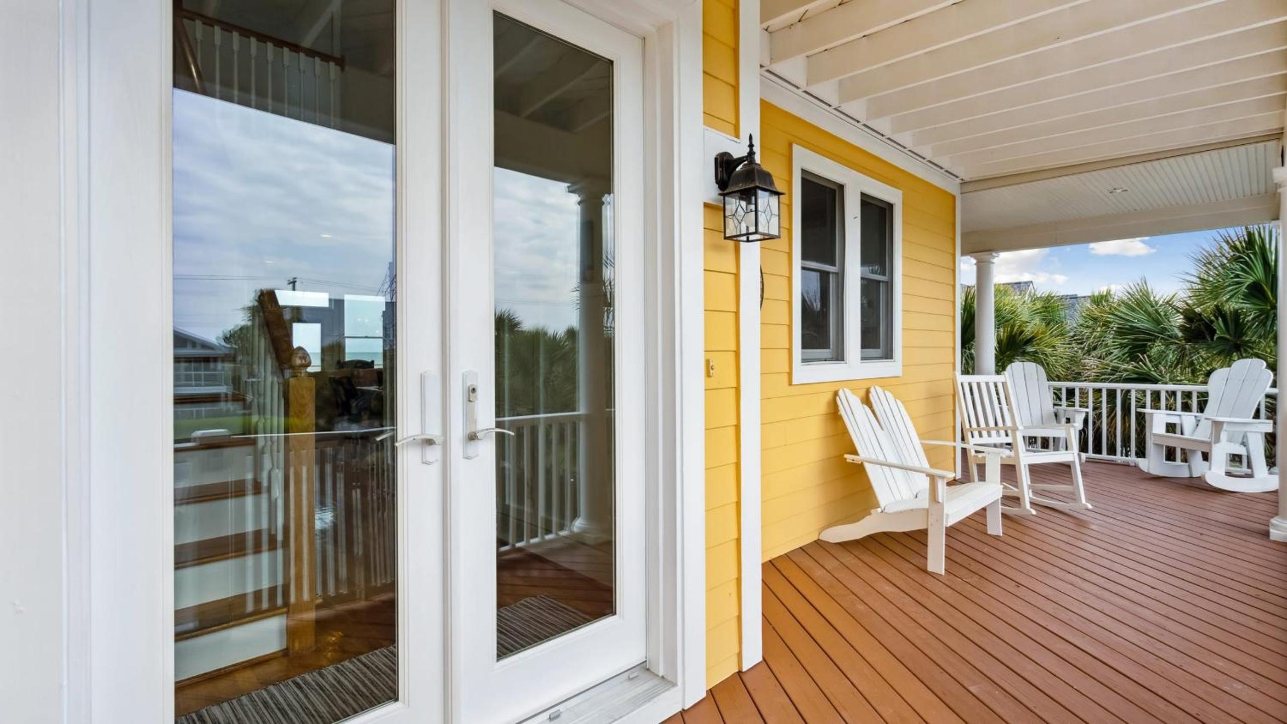 Oceanfront w Pool Panoramic Deck Views 5BDR Folly Ocean Breeze by AvantStay