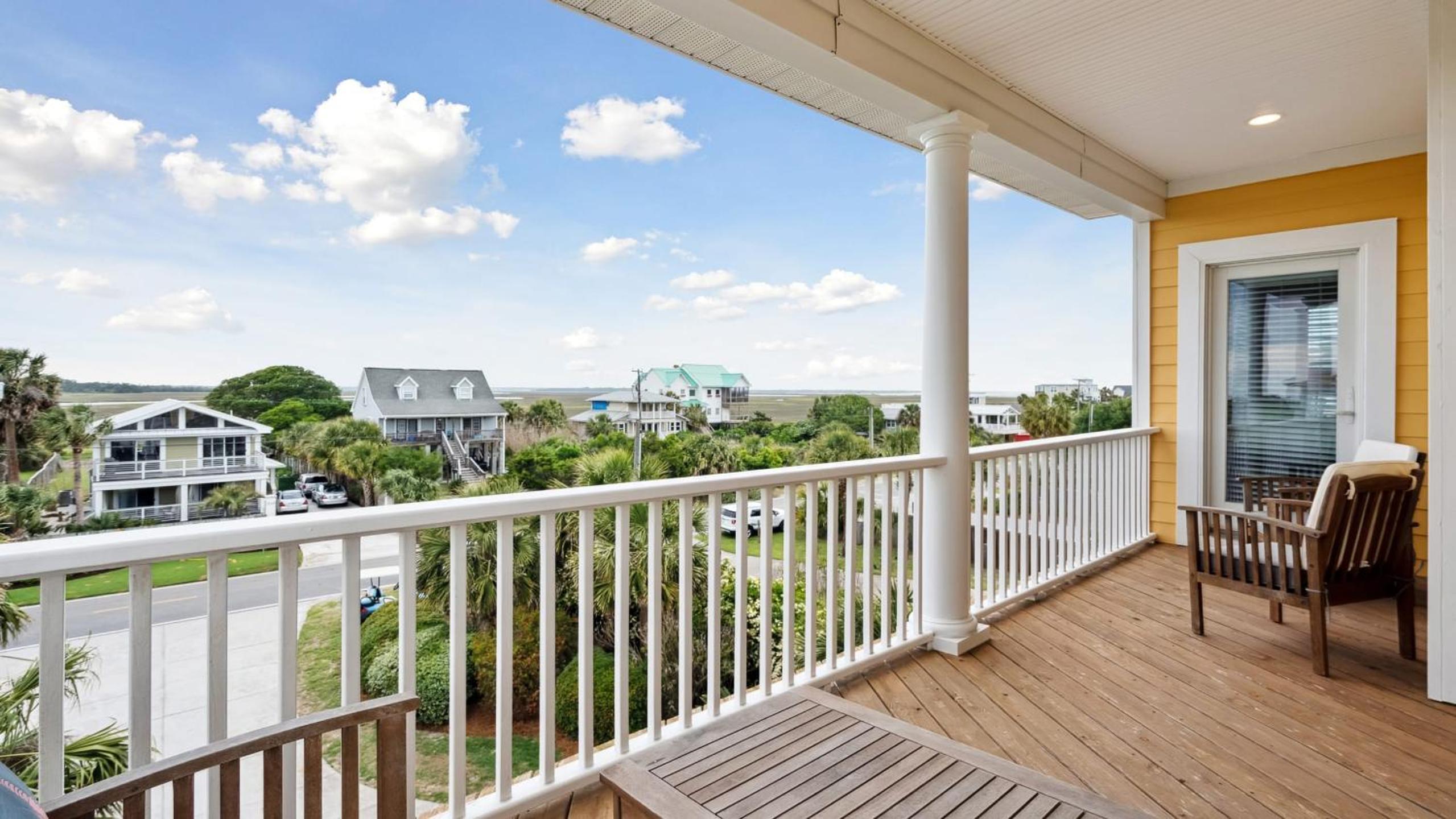 Oceanfront w Pool Panoramic Deck Views 5BDR Folly Ocean Breeze by AvantStay