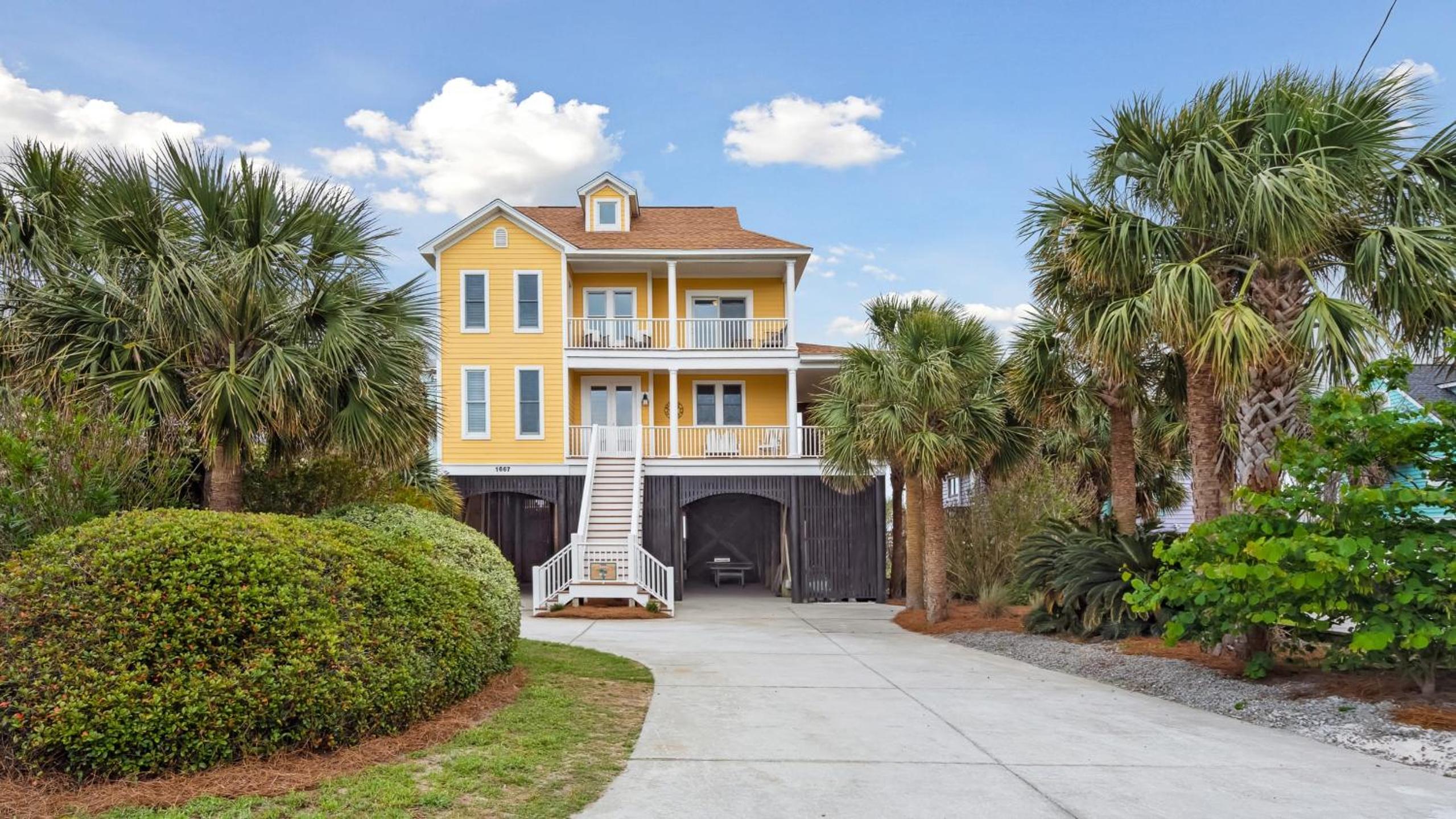 Oceanfront w Pool Panoramic Deck Views 5BDR Folly Ocean Breeze by AvantStay