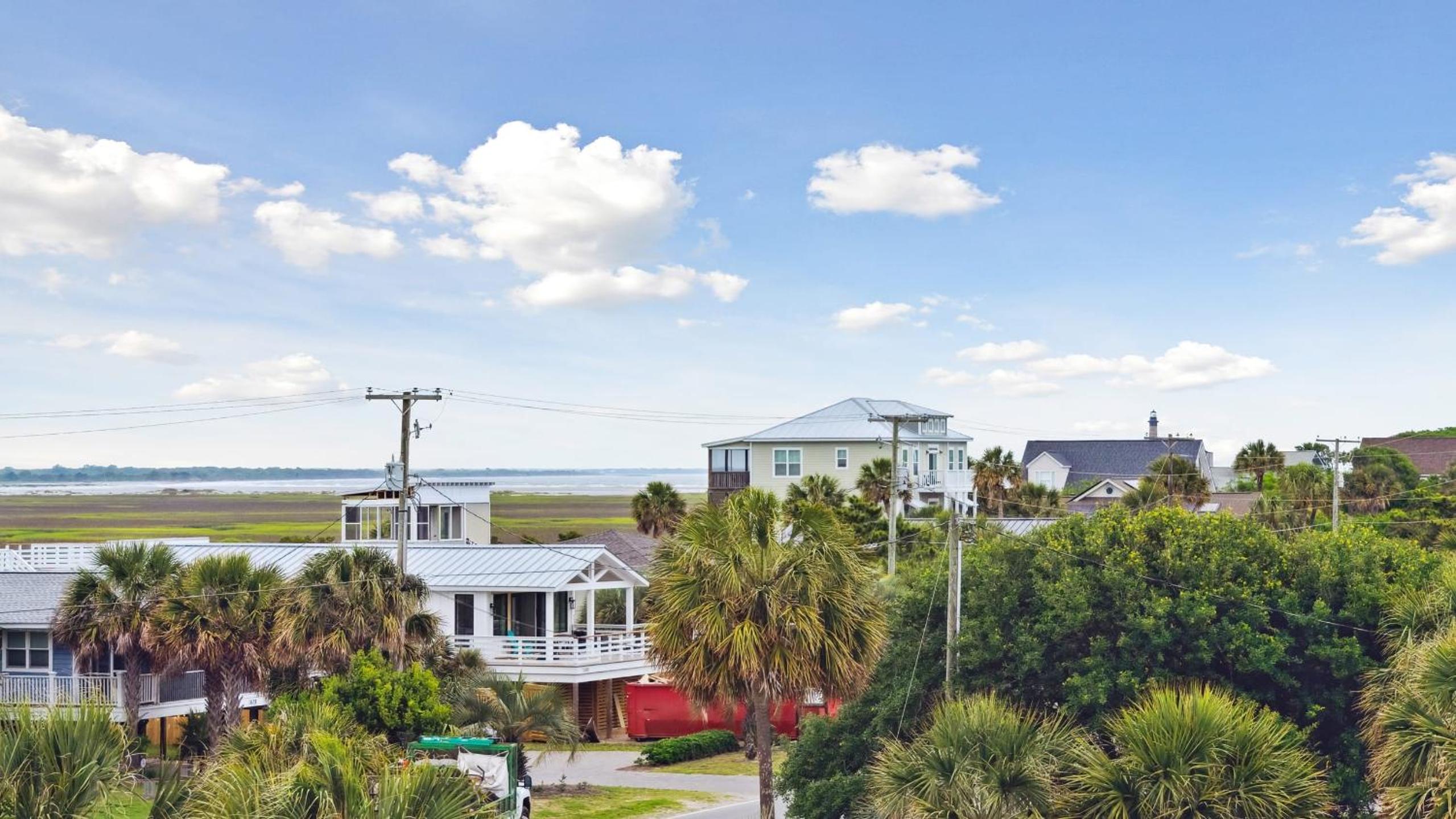 Oceanfront w Pool Panoramic Deck Views 5BDR Folly Ocean Breeze by AvantStay