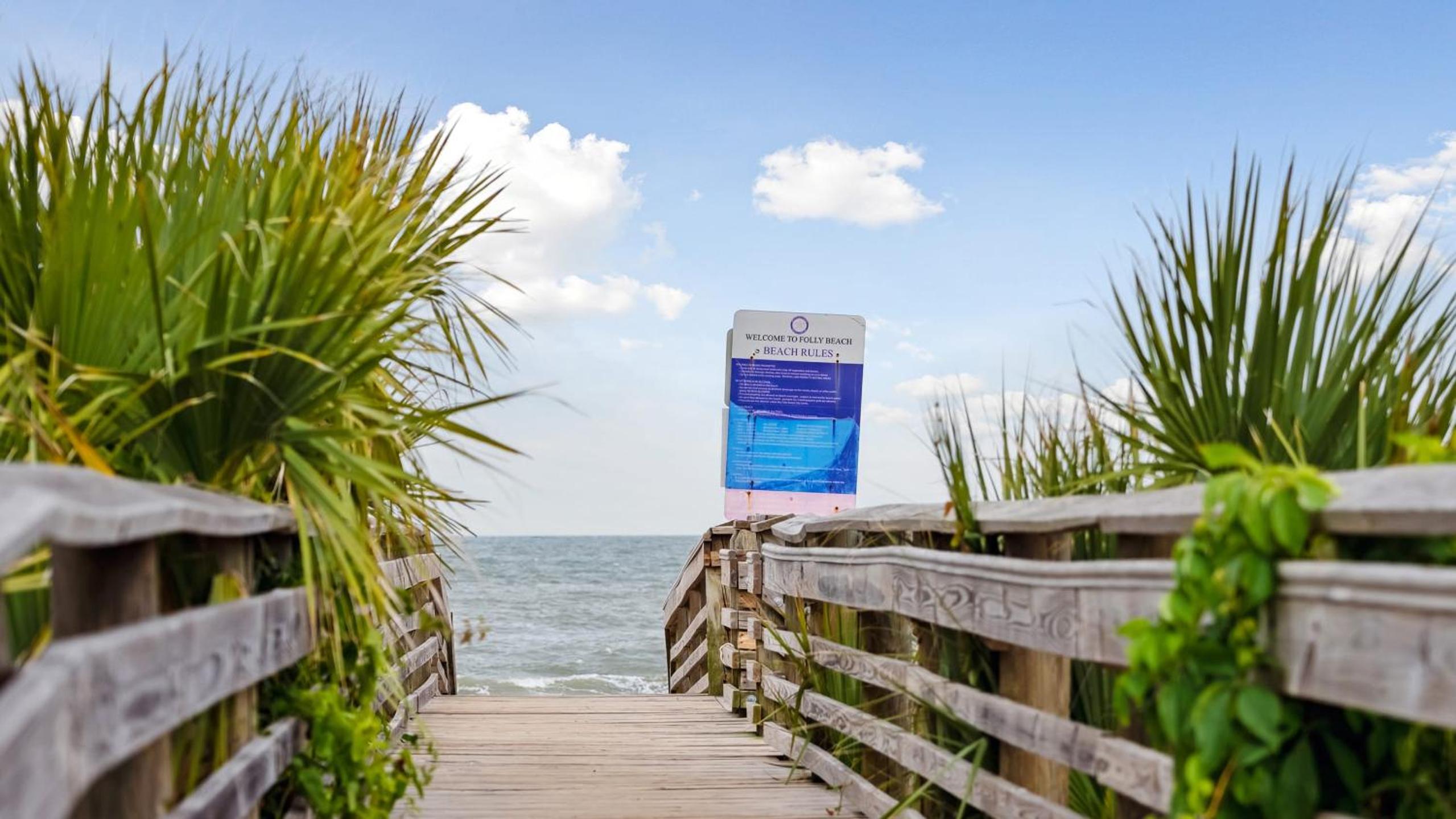 Oceanfront w Pool Panoramic Deck Views 5BDR Folly Ocean Breeze by AvantStay