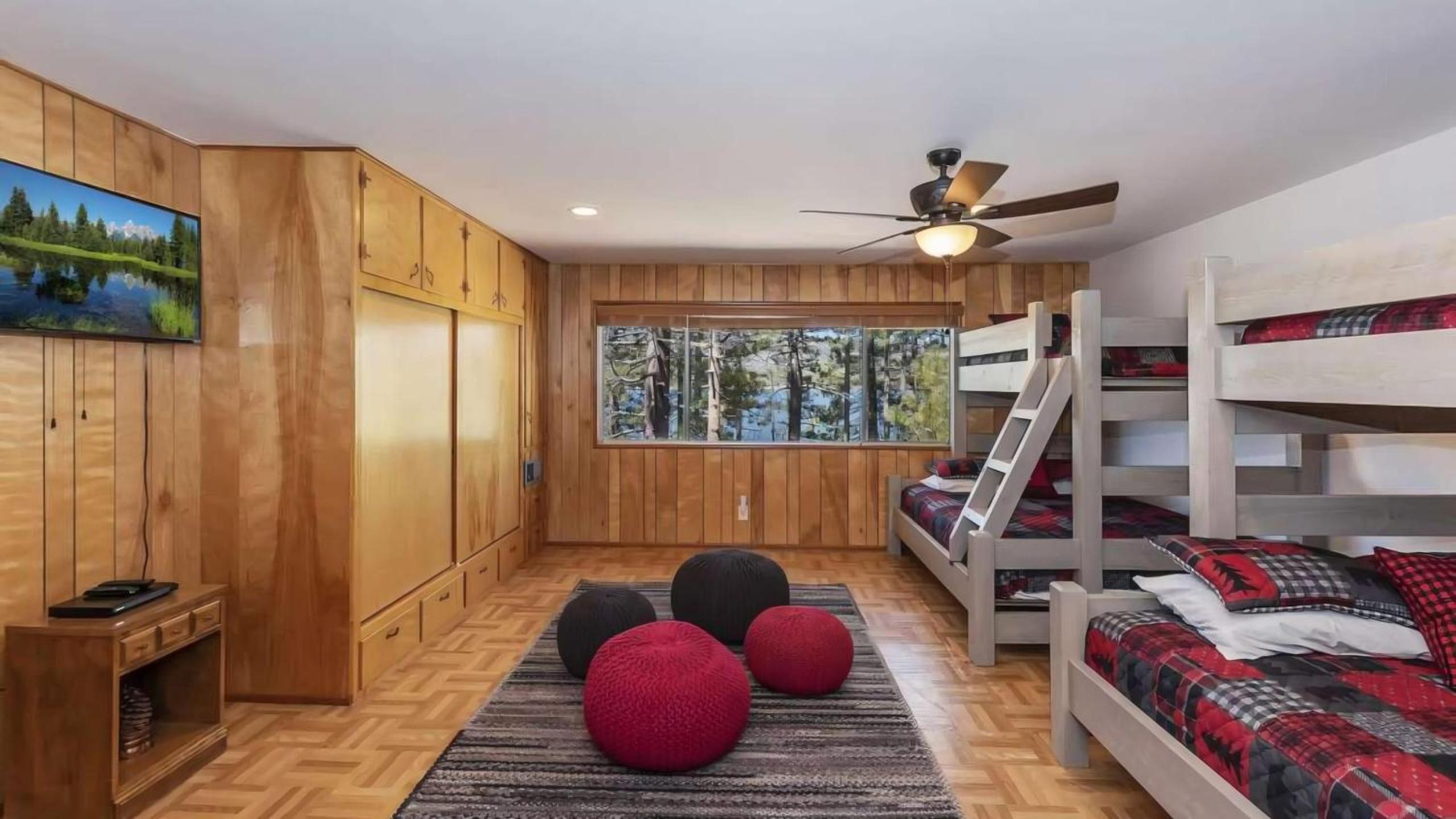 Sleeps 23 2 Homes Lakefront Private Dock Hot Tub Game Room Swingset View