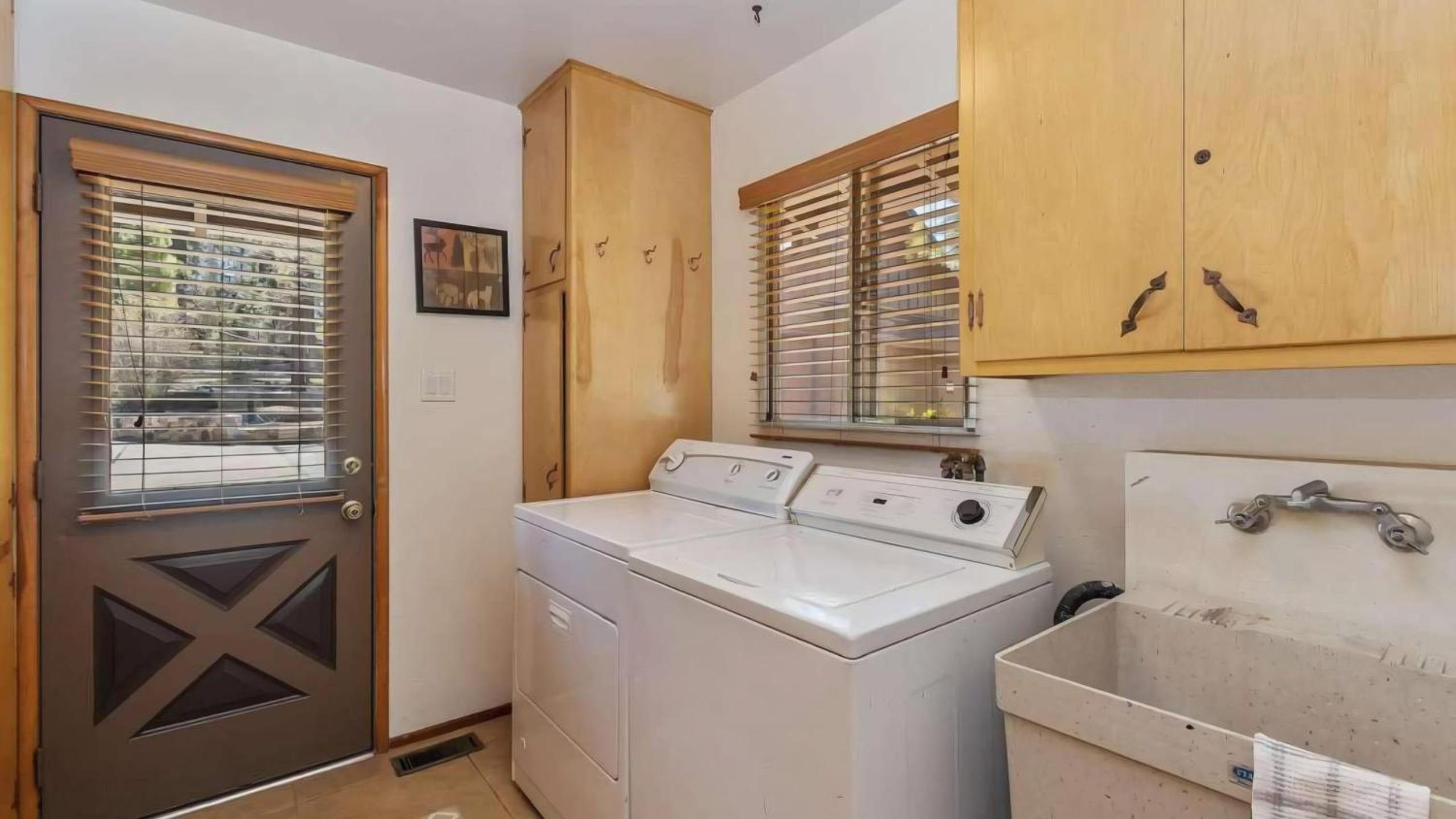 Sleeps 23 2 Homes Lakefront Private Dock Hot Tub Game Room Swingset View
