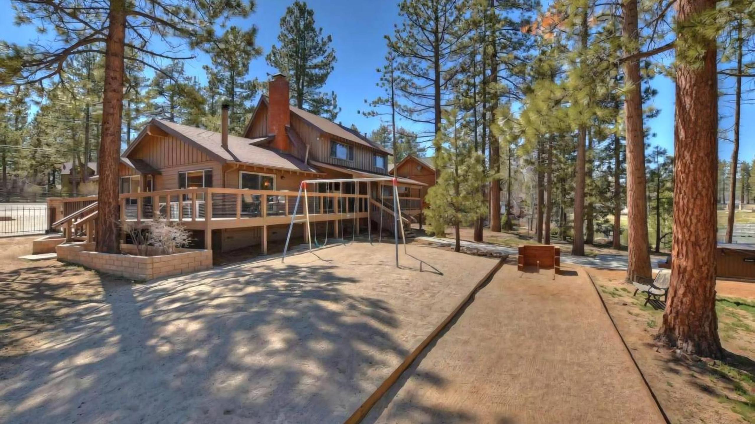 Sleeps 23 2 Homes Lakefront Private Dock Hot Tub Game Room Swingset View