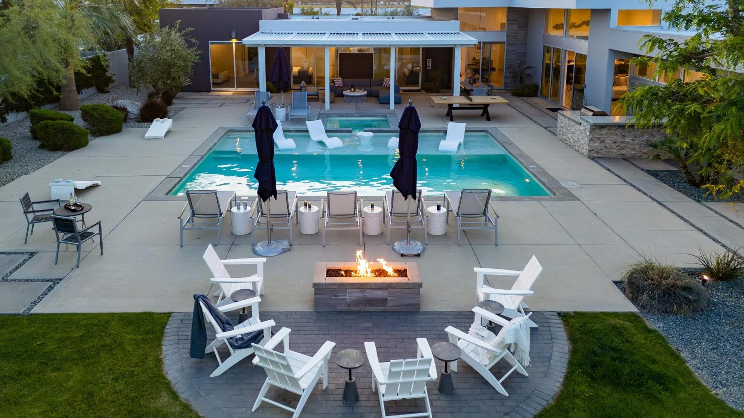 2 Villas PoolSpa Putting Green Bocce Polo Villas Solstice by AvantStay