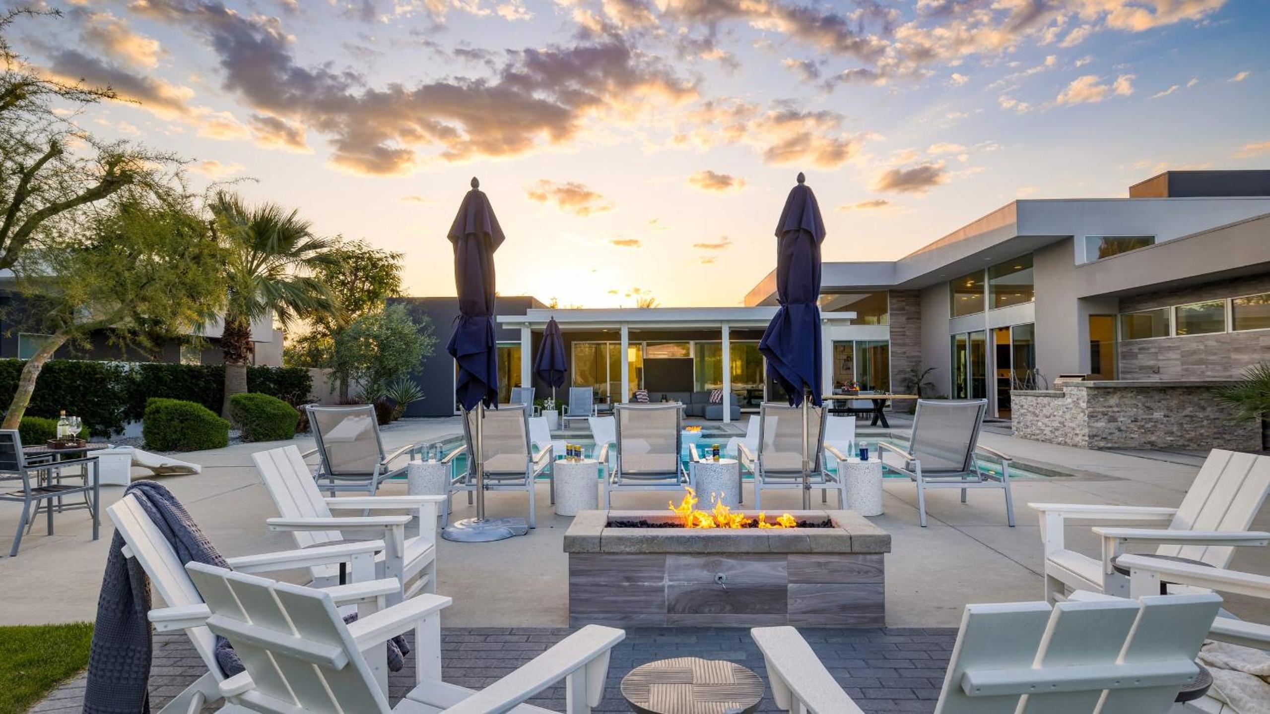 2 Villas PoolSpa Putting Green Bocce Polo Villas Solstice by AvantStay