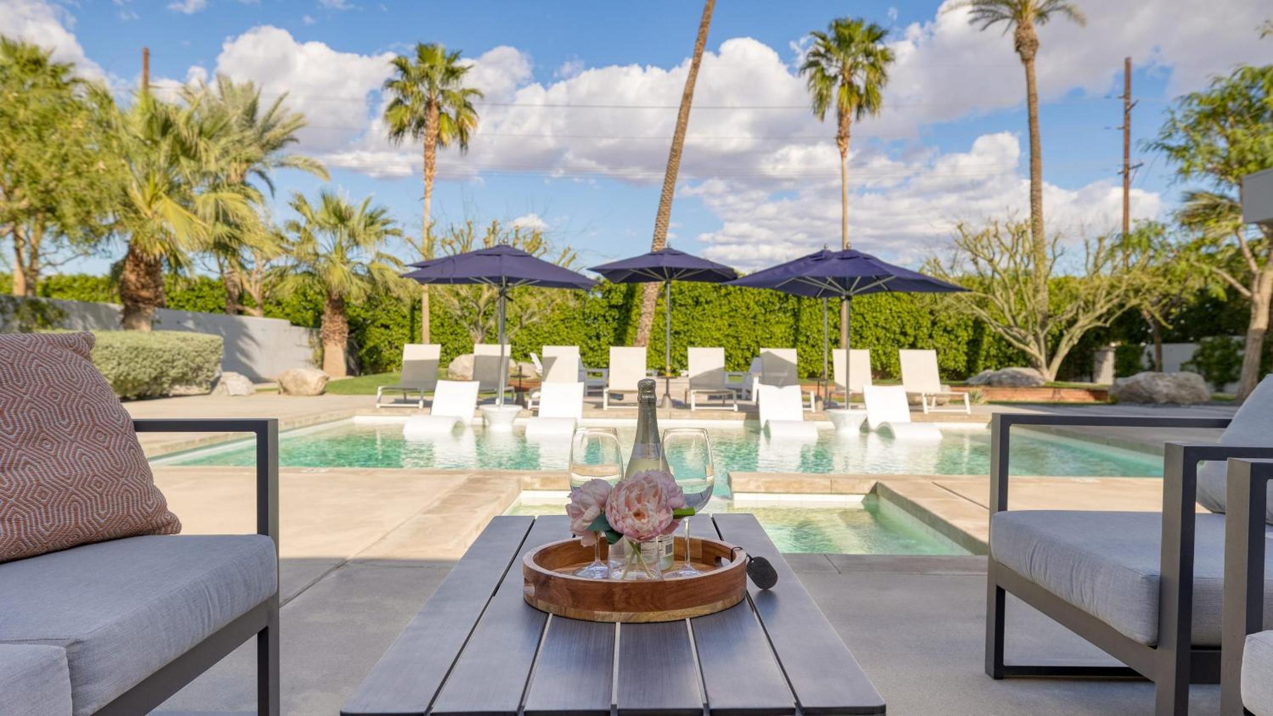 2 Villas PoolSpa Putting Green Bocce Polo Villas Solstice by AvantStay