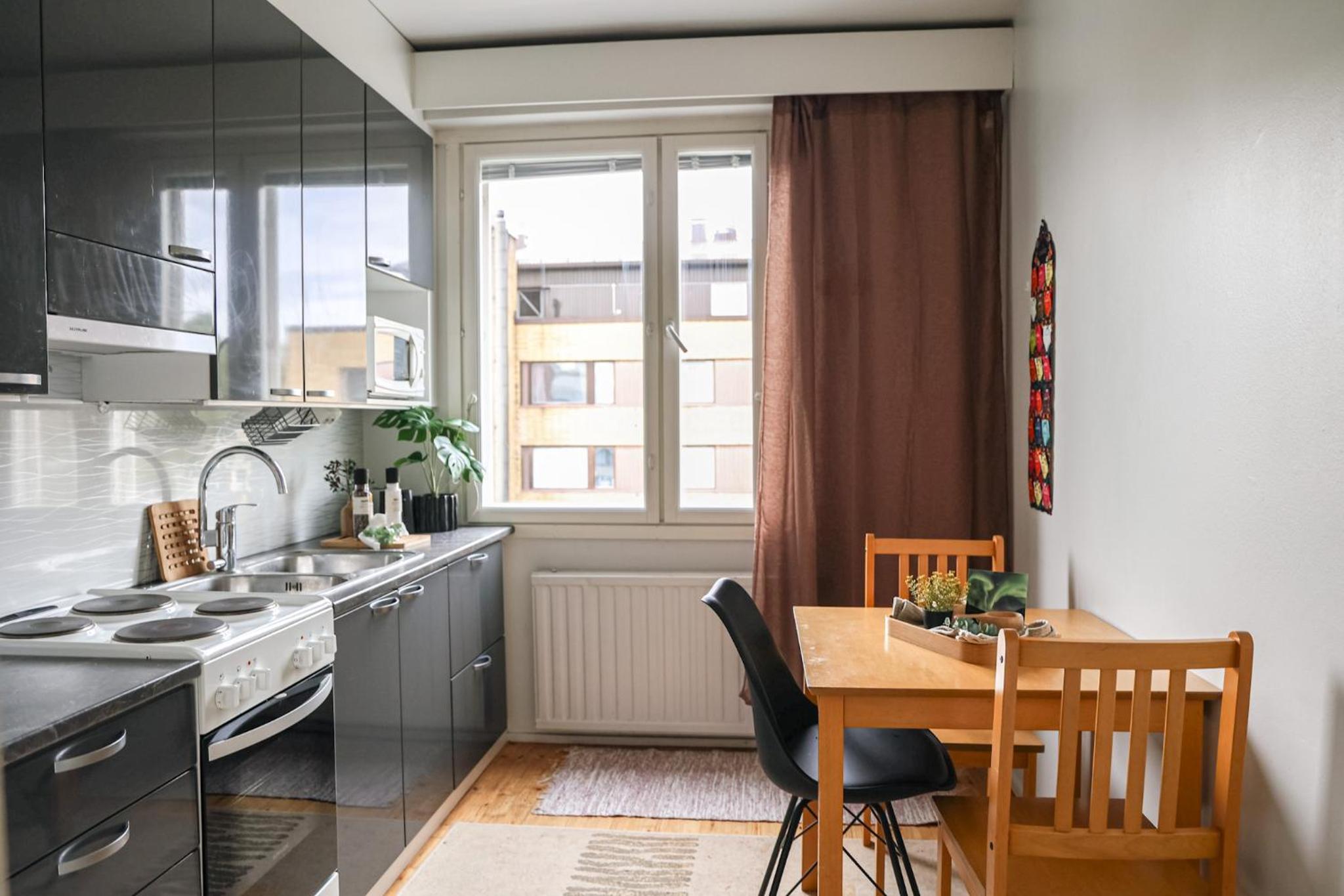 Cozy Studio Apartment at Prime Central Location by BookLapland