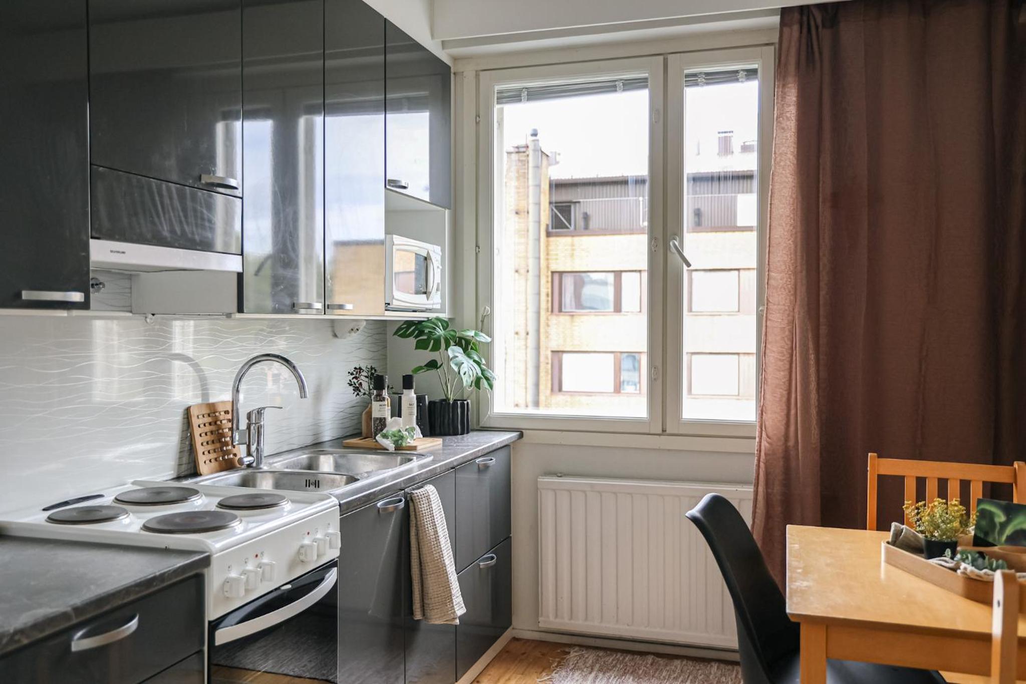 Cozy Studio Apartment at Prime Central Location by BookLapland