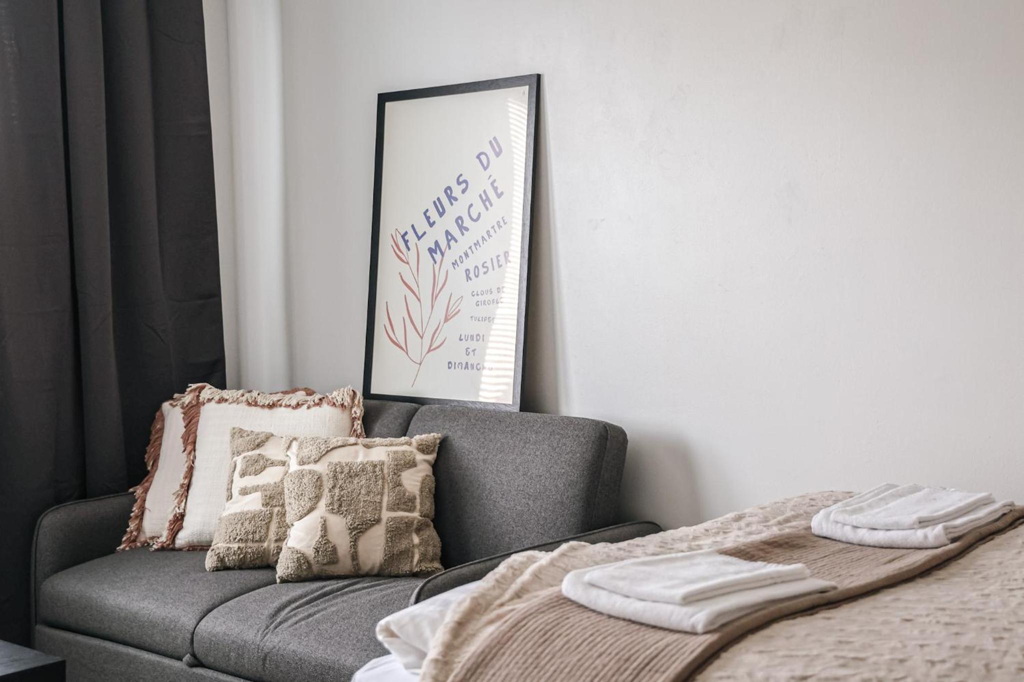 Cozy Studio Apartment at Prime Central Location by BookLapland
