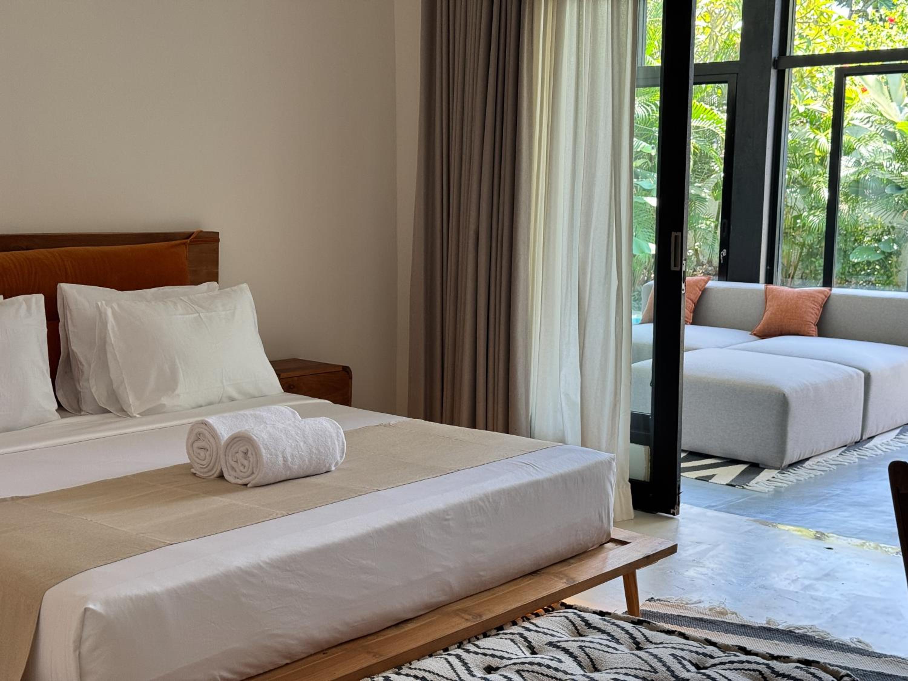 3BR Tropical Villa with Pool & Lush Garden Oasis, 4 minutes to the beach