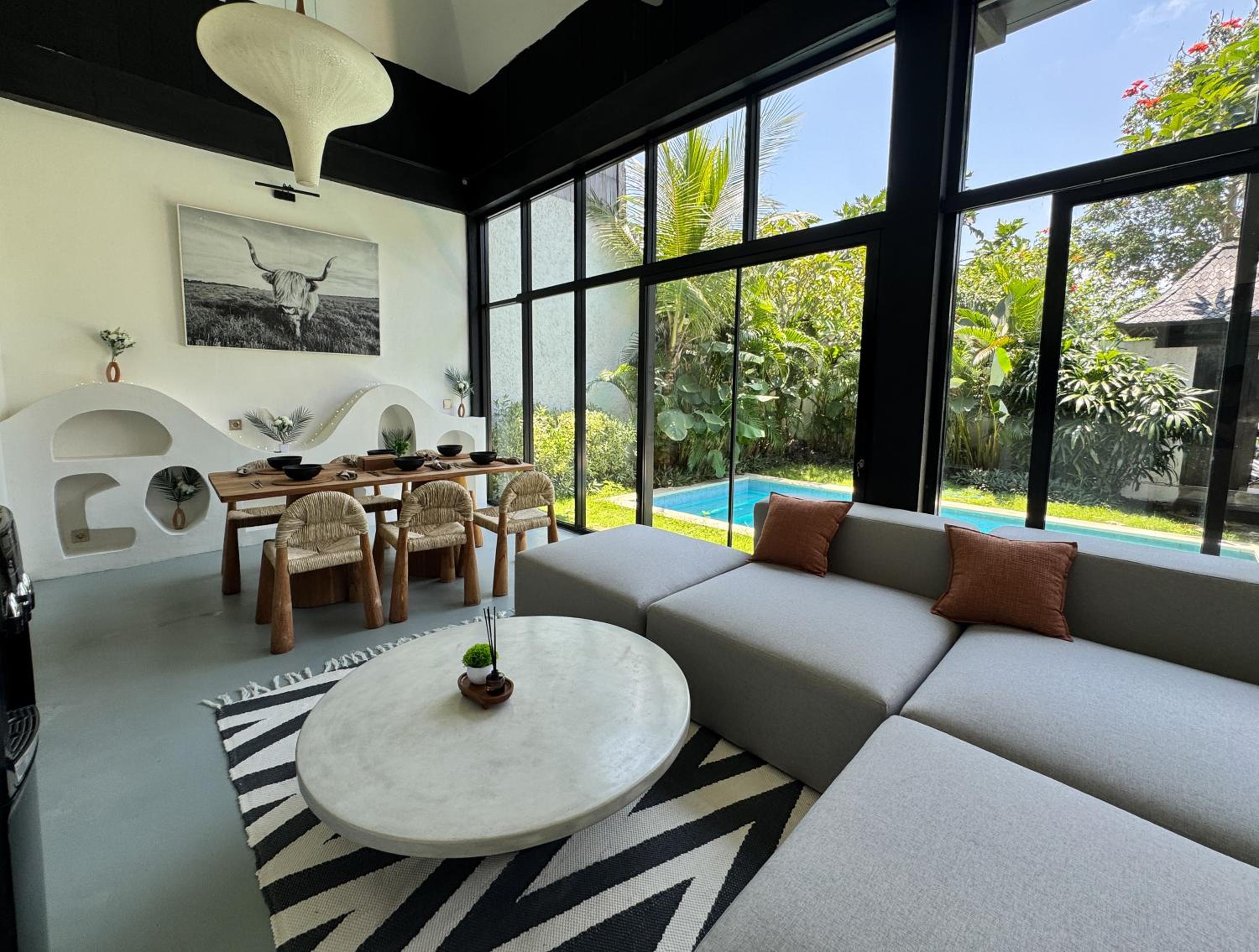 3BR Tropical Villa with Pool & Lush Garden Oasis, 4 minutes to the beach