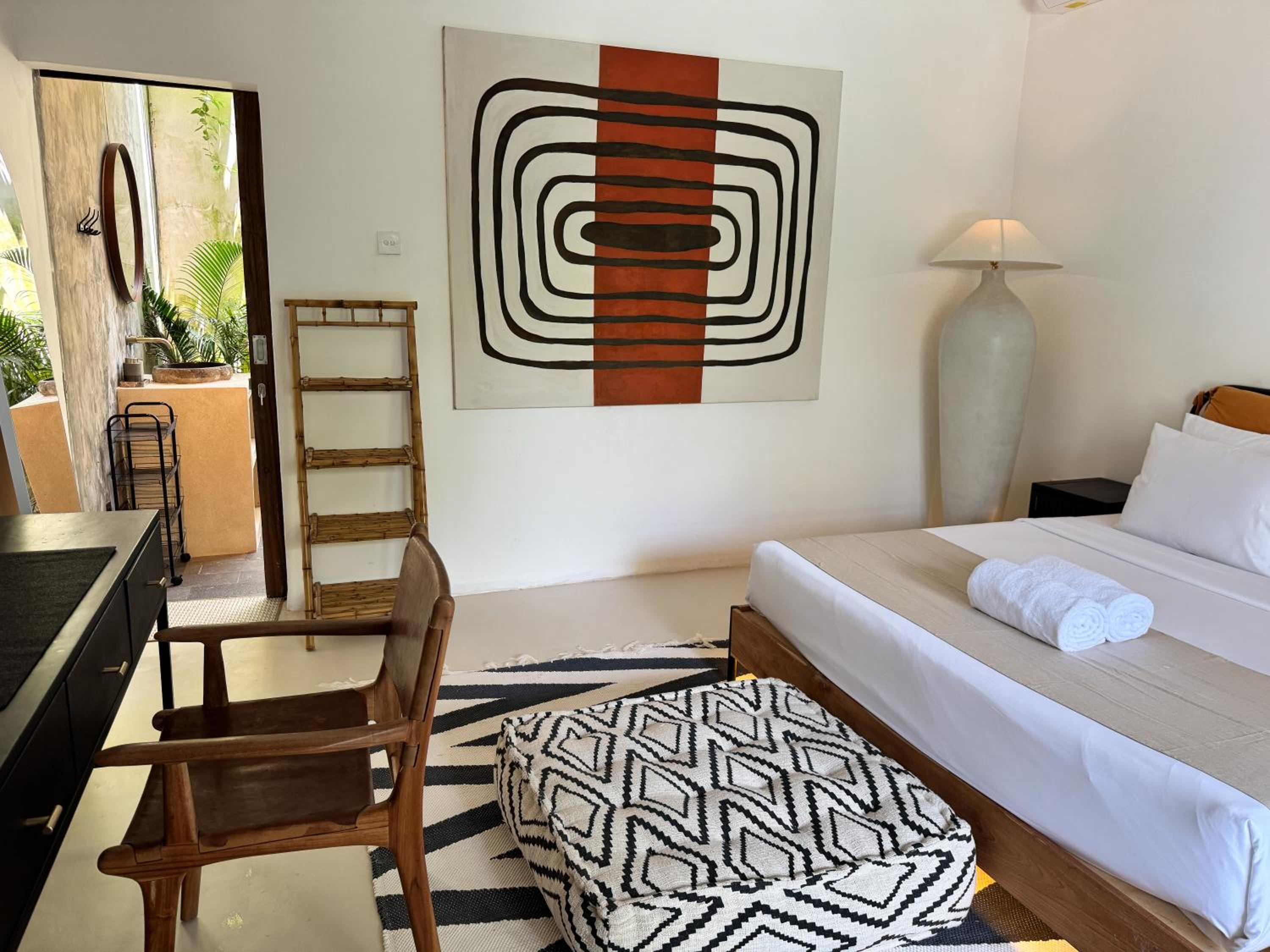 3BR Tropical Villa with Pool & Lush Garden Oasis, 4 minutes to the beach