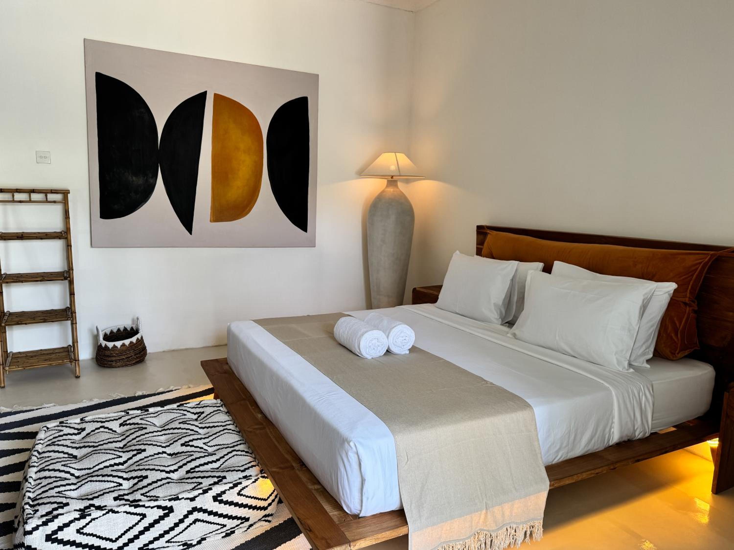 3BR Tropical Villa with Pool & Lush Garden Oasis, 4 minutes to the beach
