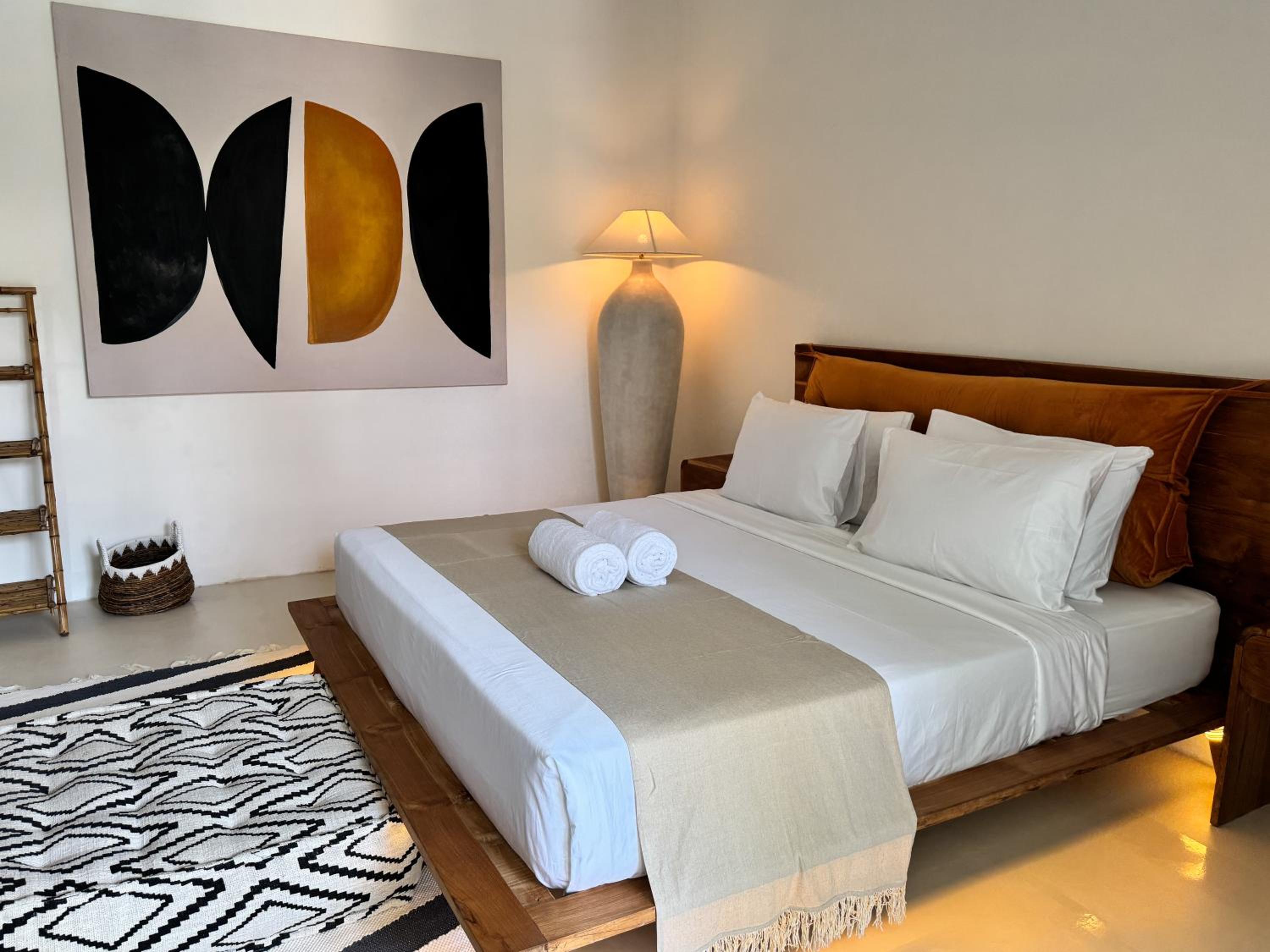 3BR Tropical Villa with Pool & Lush Garden Oasis, 4 minutes to the beach