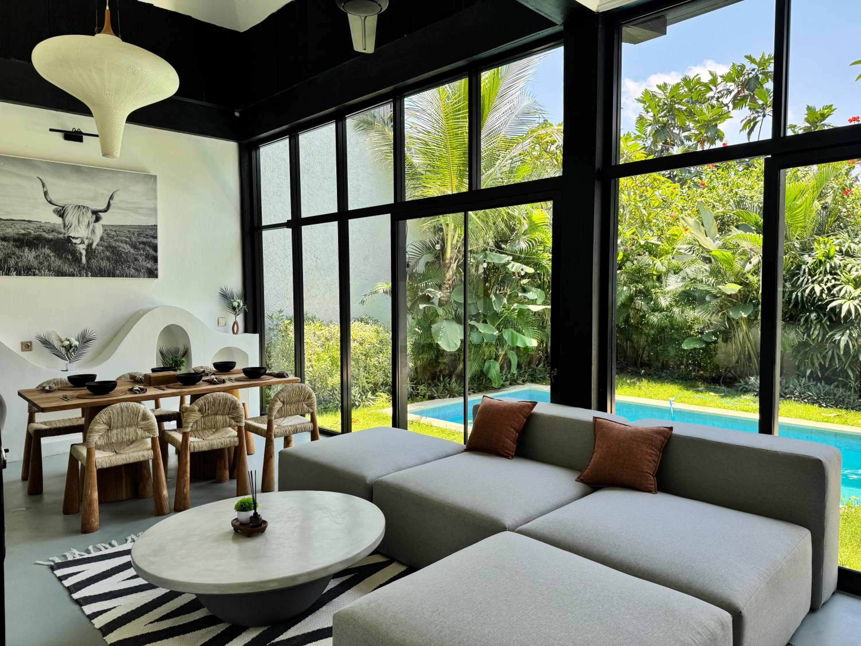 3BR Tropical Villa with Pool & Lush Garden Oasis, 4 minutes to the beach