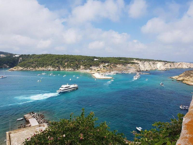 A 2 Passi dal mare