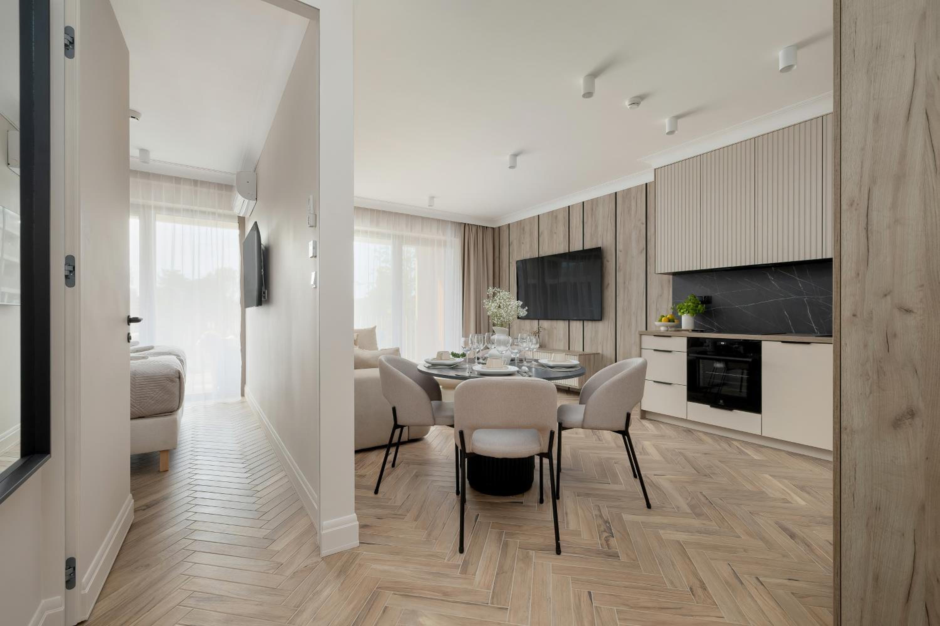 GREENERI PARK - Ambria Apartments
