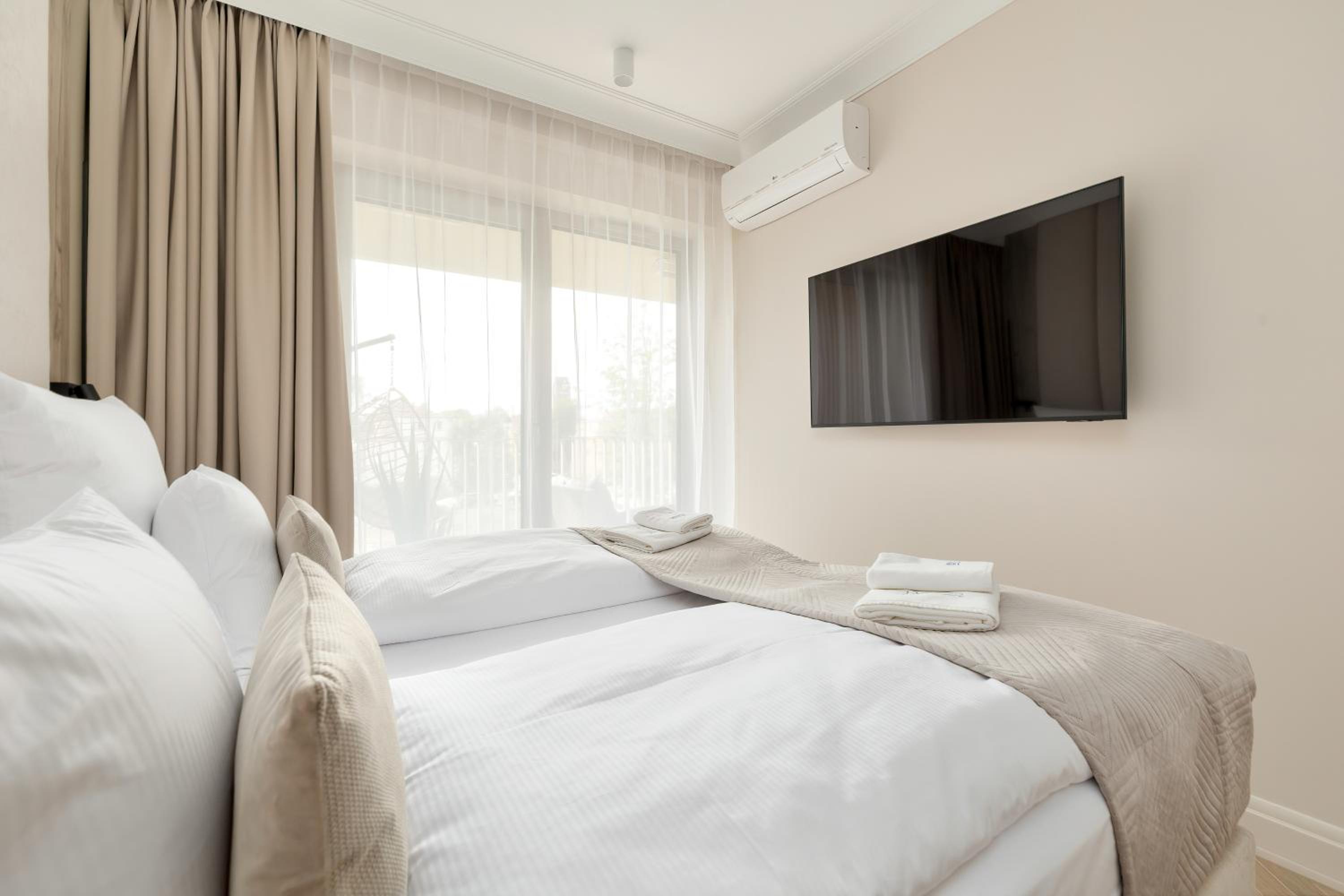 GREENERI PARK - Ambria Apartments