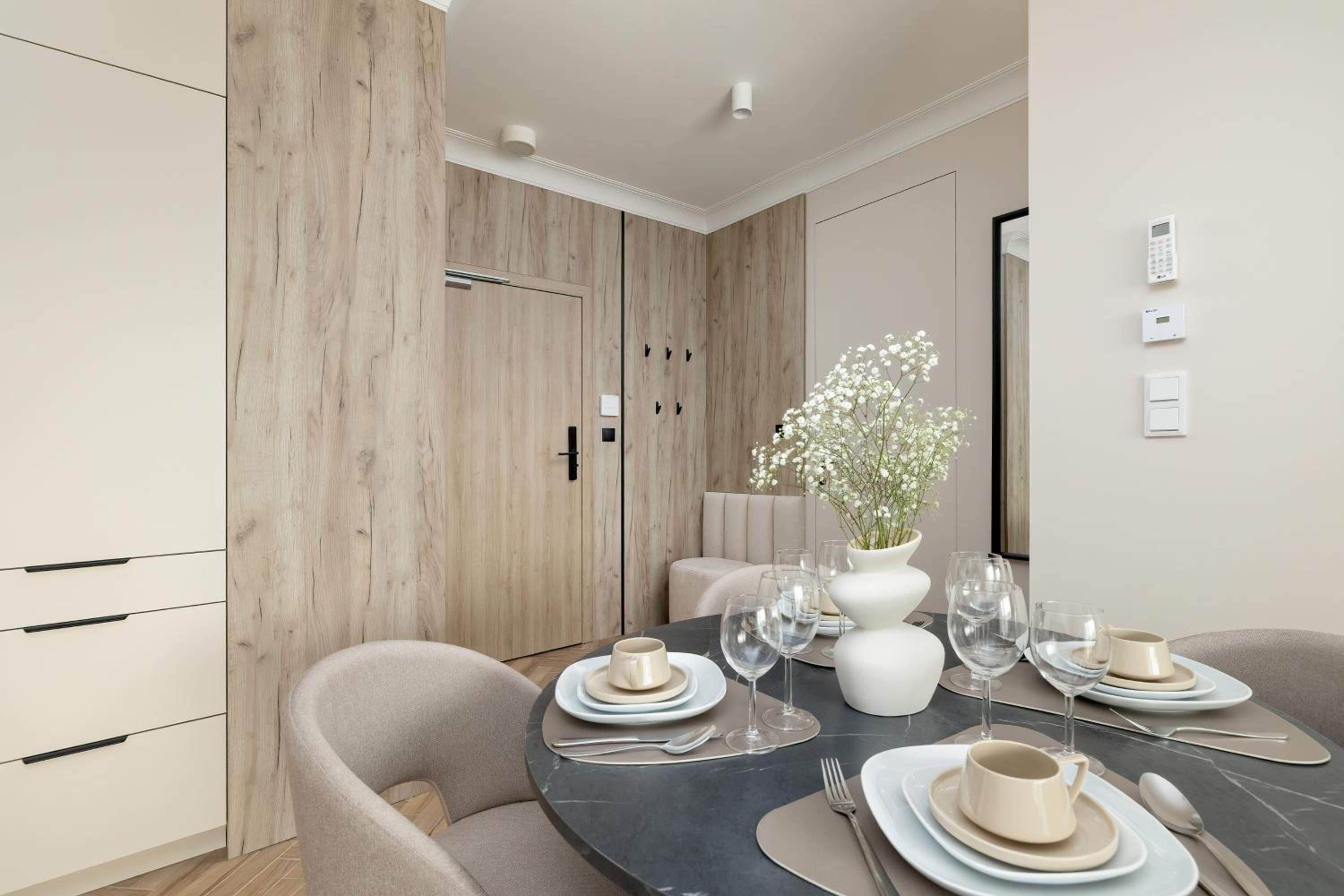 GREENERI PARK - Ambria Apartments