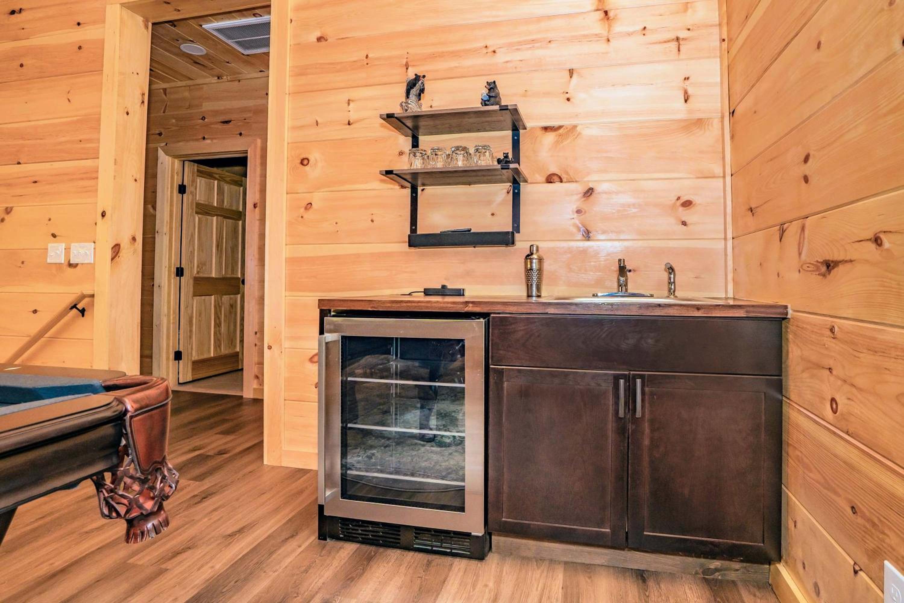 Luxury Cabin with Theatre and Hot Tub