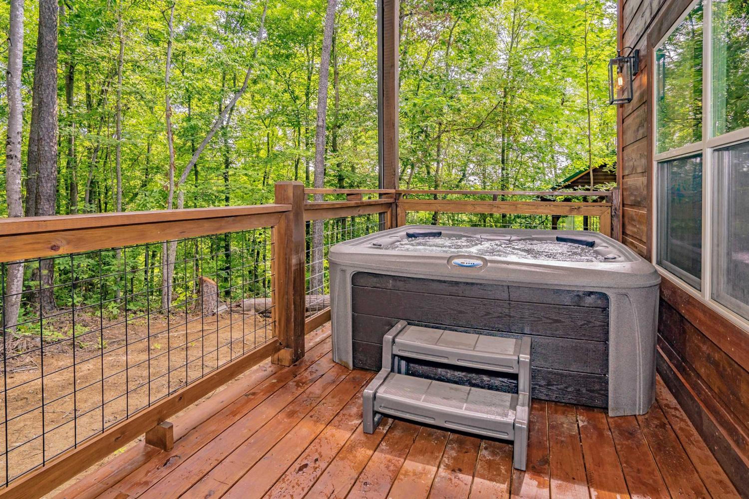 Luxury Cabin with Theatre and Hot Tub