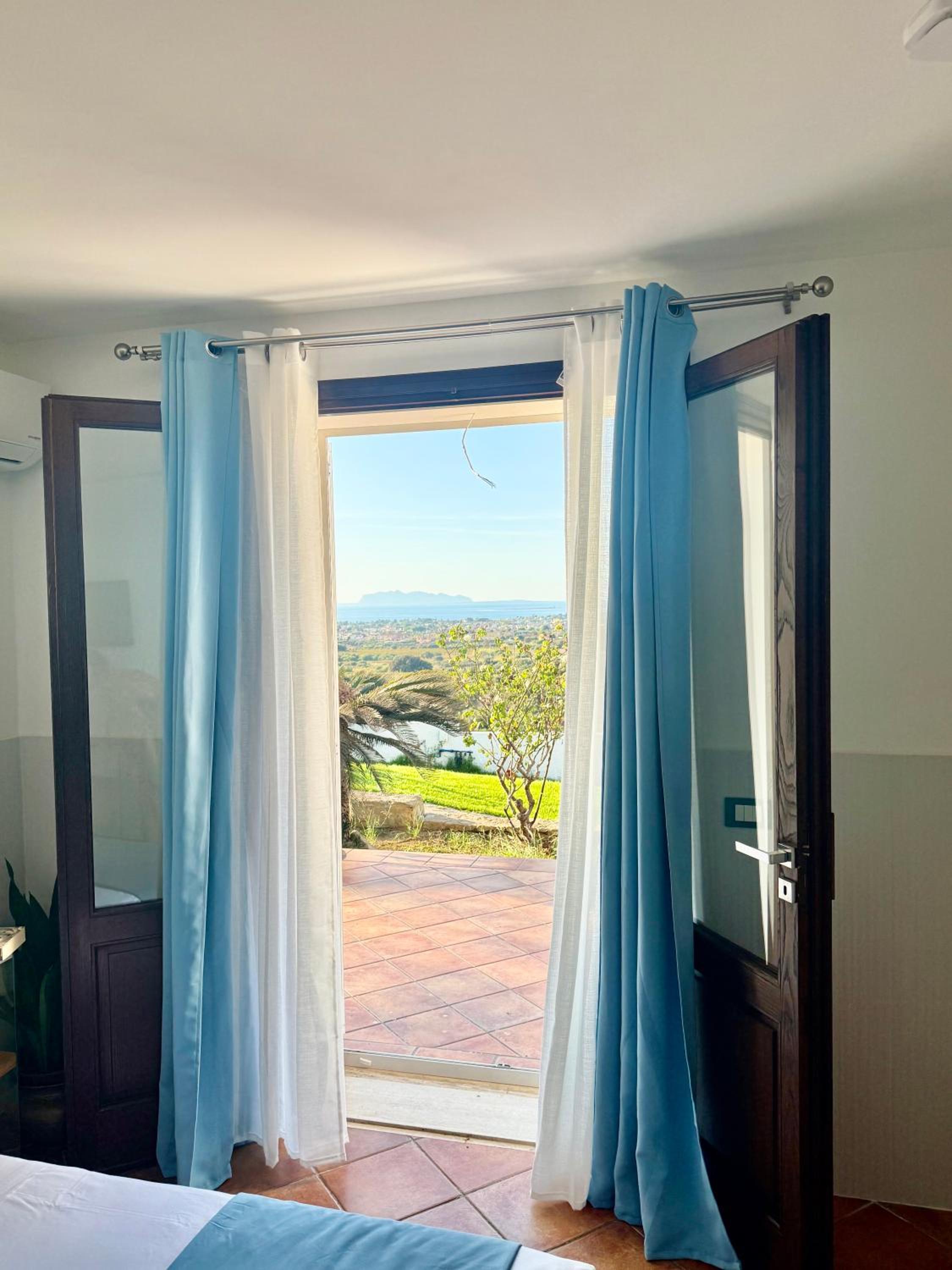 Villa Demirà - ROOMS & Panoramic Pool