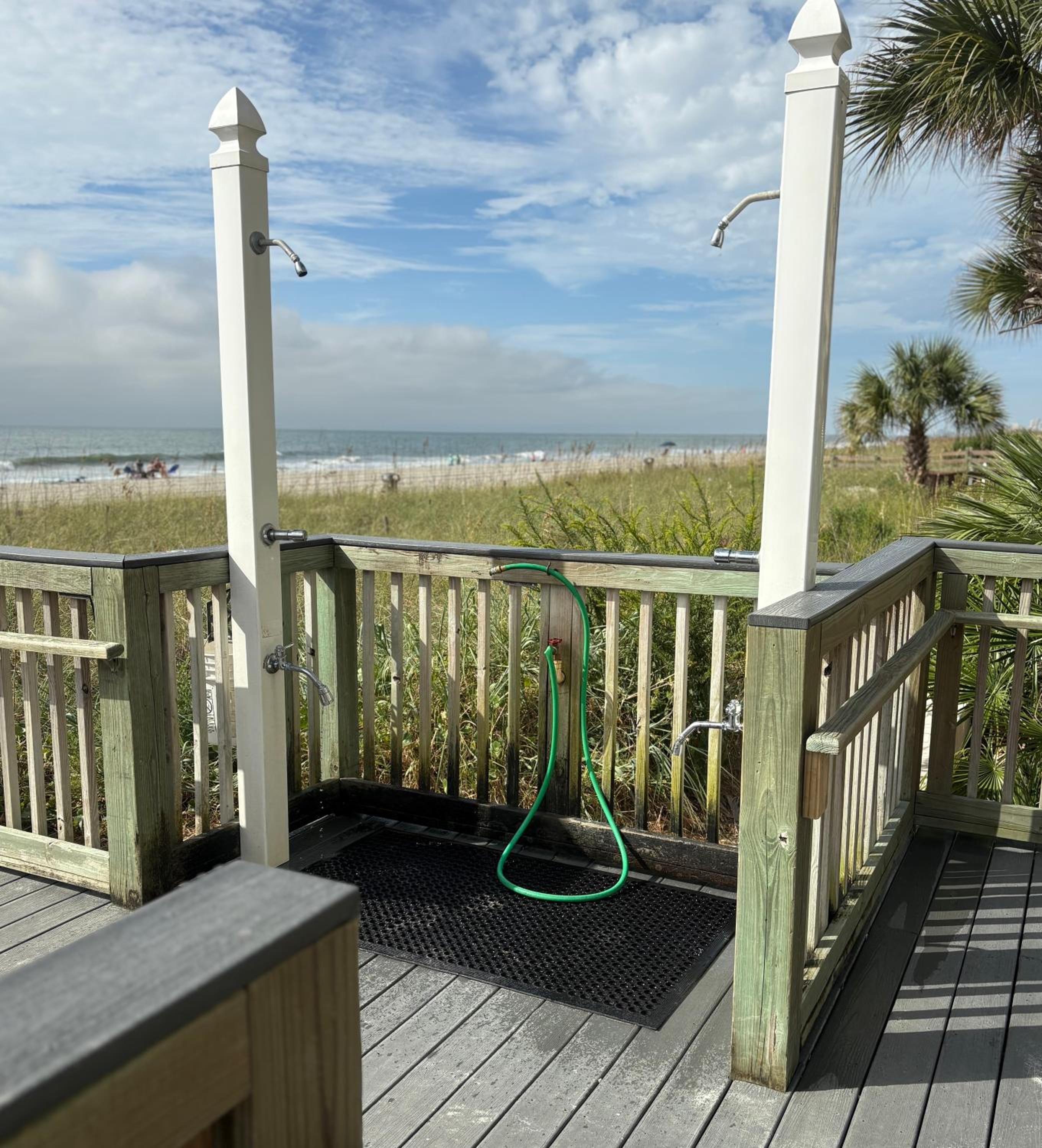 Ashworh 1001 Four Bedroom Condo Oceanfront 